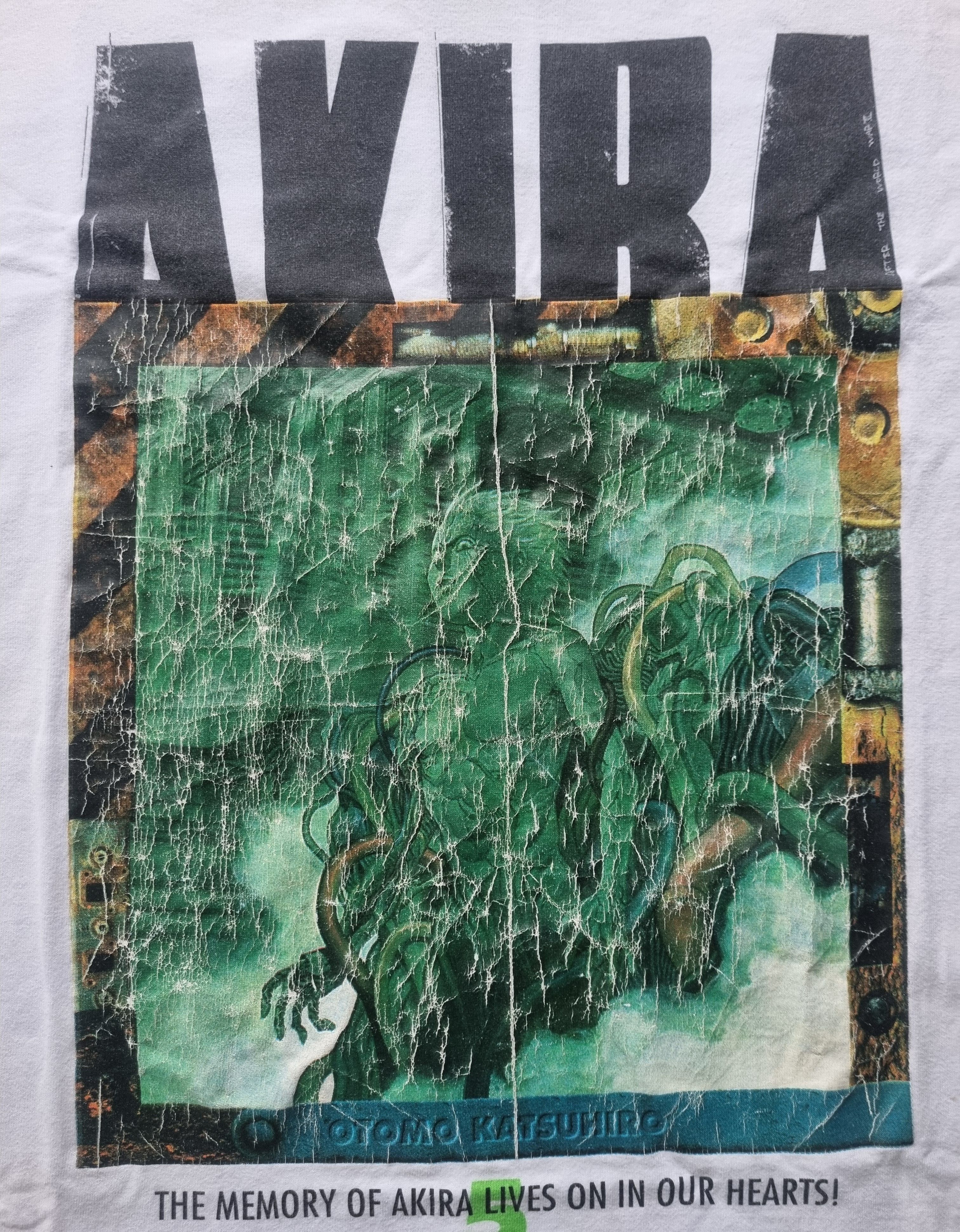 Anime Vintage Akira Young And Magazine Vol 5 T Shirt Size US L / EU 52-54 / 3 - 9 Thumbnail