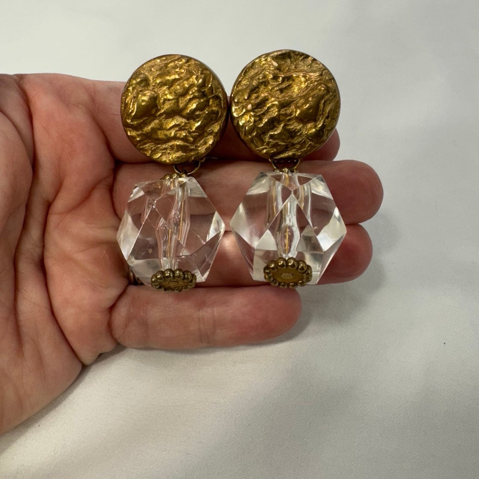 NBDN Nobrandedon VTG clunky lucite clip earrings Size ONE SIZE - 3 Thumbnail