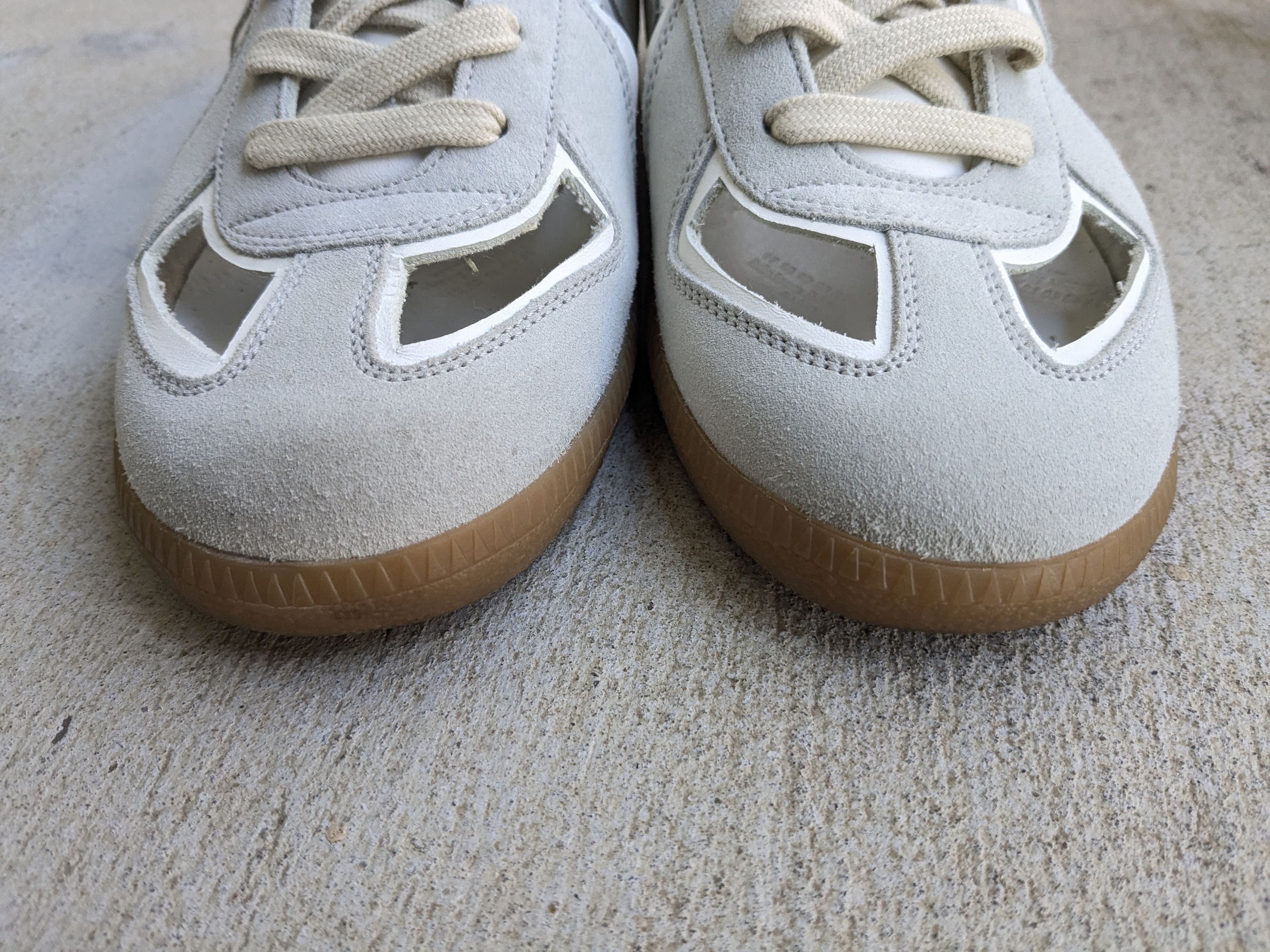 Maison Margiela Maison Margiela GAT White Gray 9 42 Leather Suede Low Tops Size US 9 / EU 42 - 2 Thumbnail