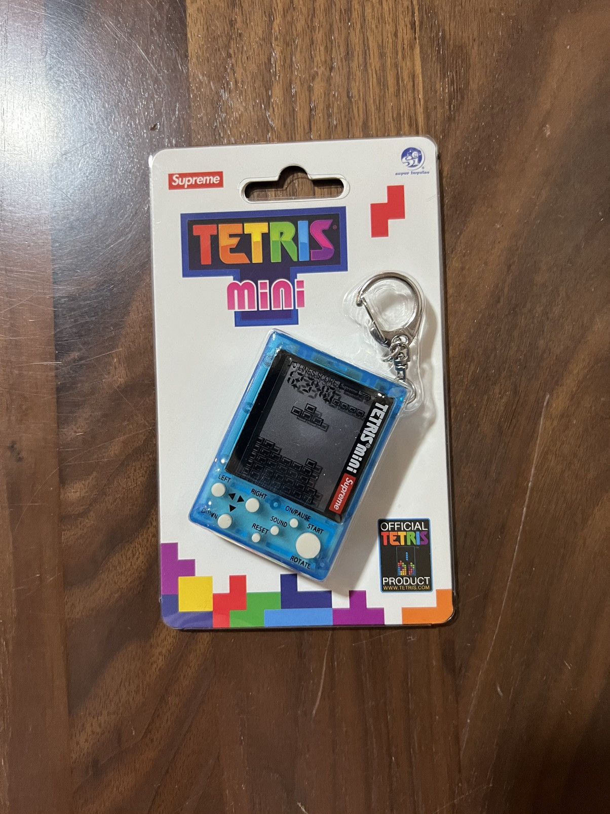 Supreme SUPREME/TETRIS MINI Handheld Game Device Keychain Size ONE SIZE - 2 Thumbnail