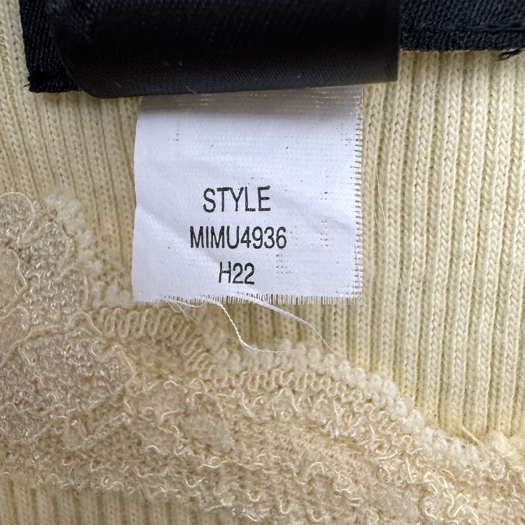 Liz Claiborne Y2K Cami Tank Top S Lace Soft Girl Coquette Layering Summer Fairycore Feminine Ladies Tank Top Yellow 90s Wedding? Wait no. Size S / US 4 / IT 40 - 6 Thumbnail