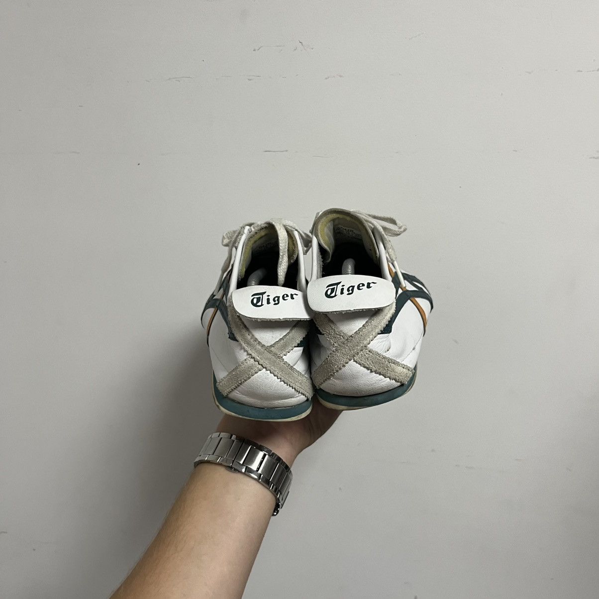 Asics Vintage Asics Tiger Onitsuka Low Top Sneakers Japanese 90s Size US 10 / EU 43 - 5 Thumbnail