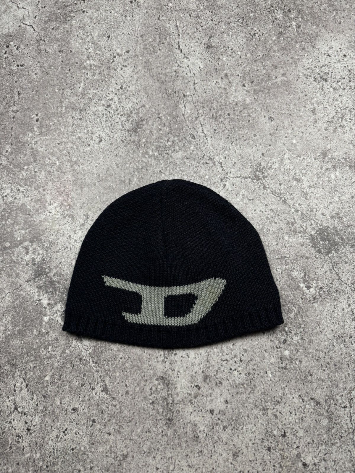 Diesel 🔥VINTAGE DIESEL Y2K BIG LOGO 90’S KNIT BEANIE HAT JAPANESSE🔥 Size ONE SIZE - 1 Thumbnail