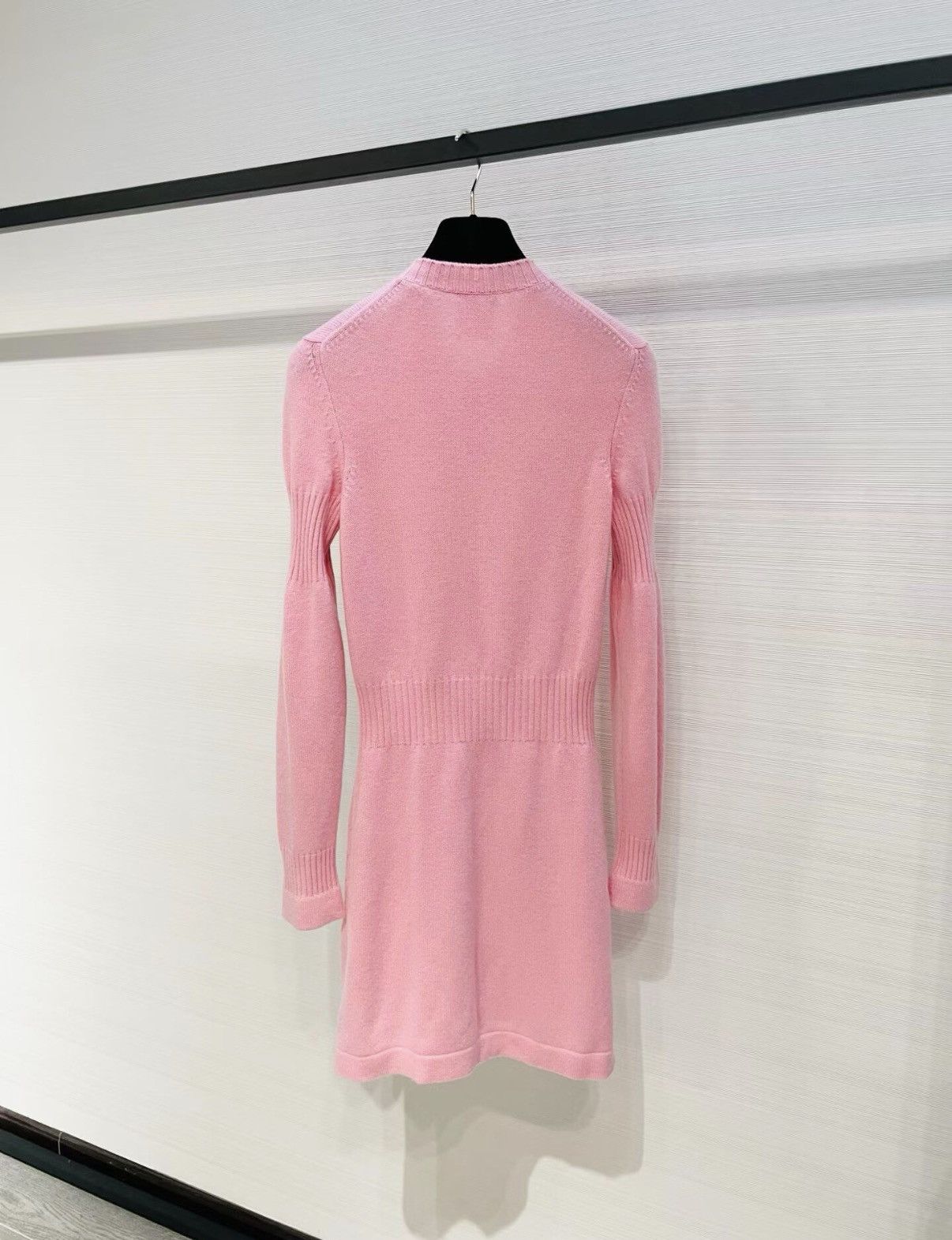 Chanel Chanel Turn-Lock Mid-Length Cashmere Cardigan Dress J33 Size XXS / US 00 / IT 34 - 2 Thumbnail