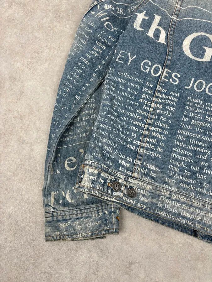 John Galliano AW2011 John Galliano Light Blue Denim Gazette Magazine Denim Jacket Size US L / EU 52-54 / 3 - 9 Thumbnail