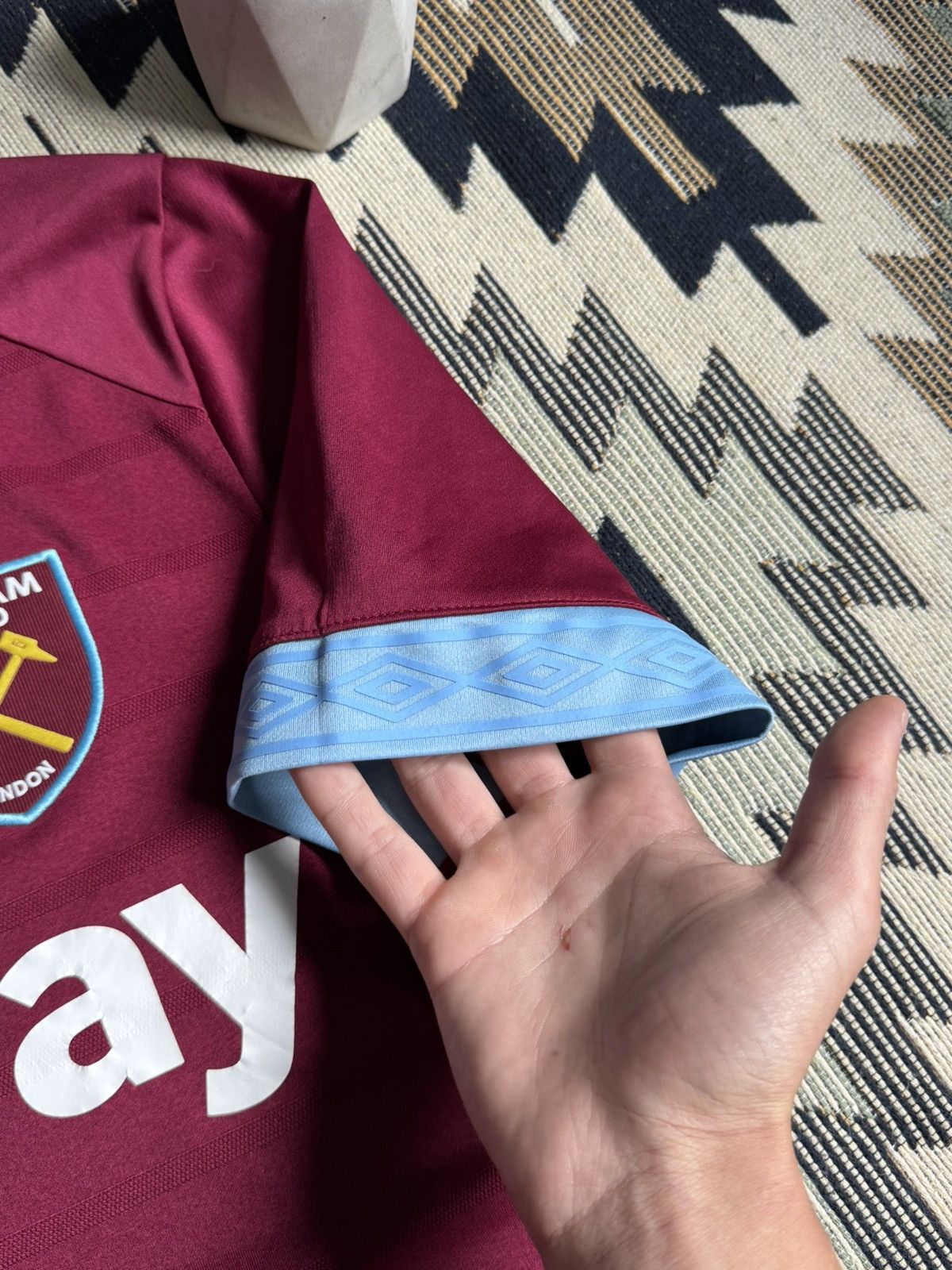 Umbro Vintage Umbro West Ham United Betway 2018/19 Soccer Jersey Size US L / EU 52-54 / 3 - 8 Thumbnail