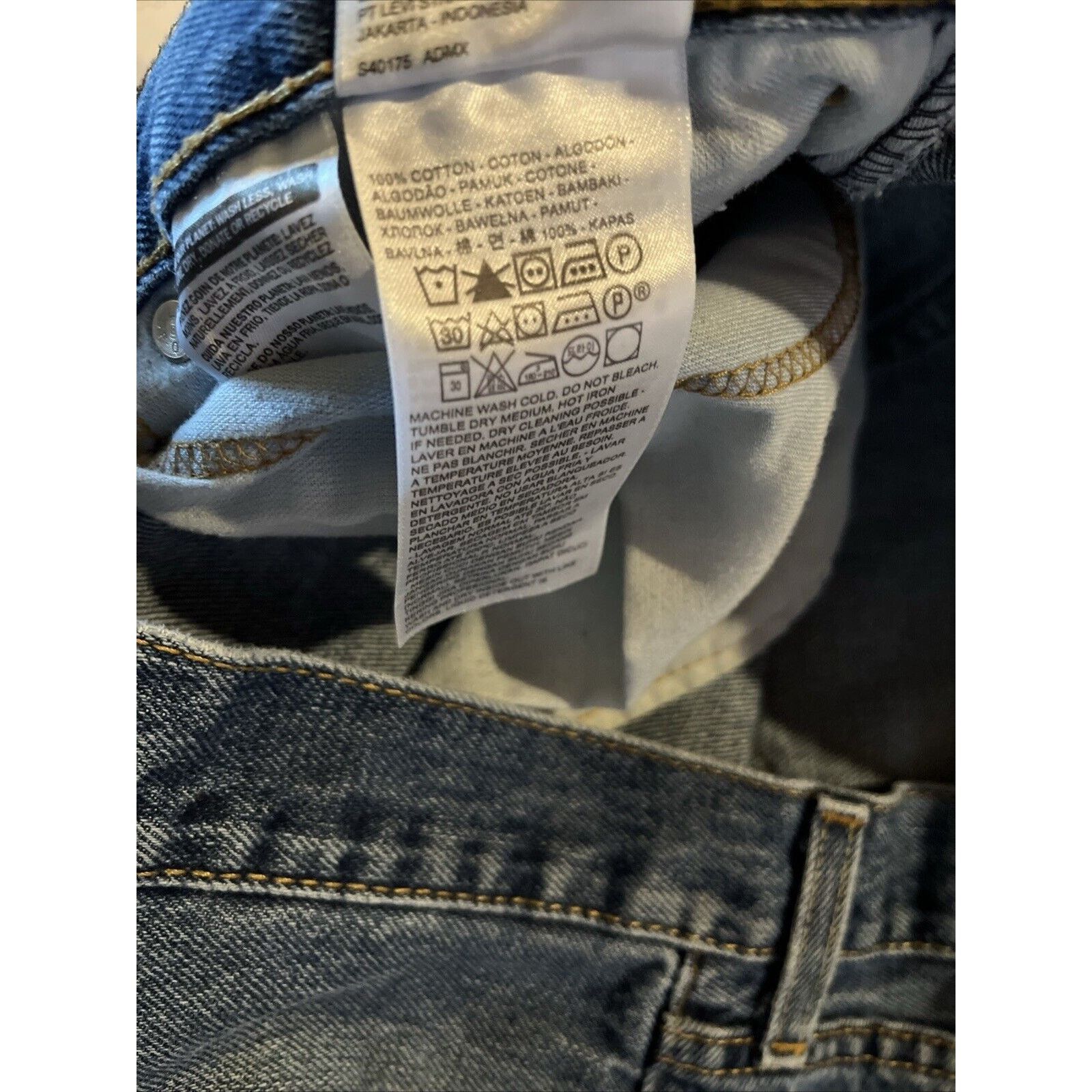 Levi's Levi’s 550 Mens 38x29 Relaxed Denim Jeans Blue Distressed Size US 38 / EU 54 - 12 Thumbnail