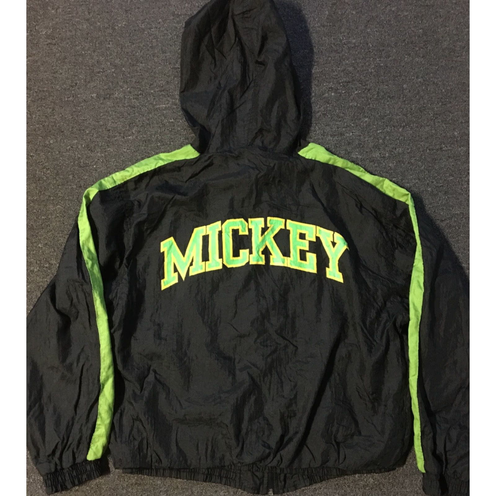 Disney VINTAGE 90s Mickey Mouse Spellout Windbreaker Jacket M Black Mens Disney Shirt? Size US M / EU 48-50 / 2 - 2 Thumbnail