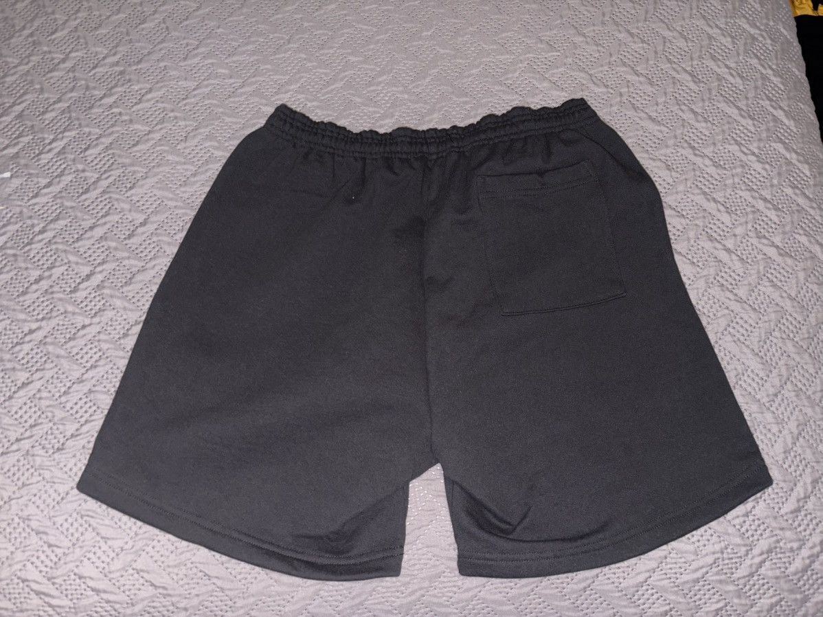 Revenge Revenge Horror shorts black Size US 34 / EU 50 - 2 Thumbnail