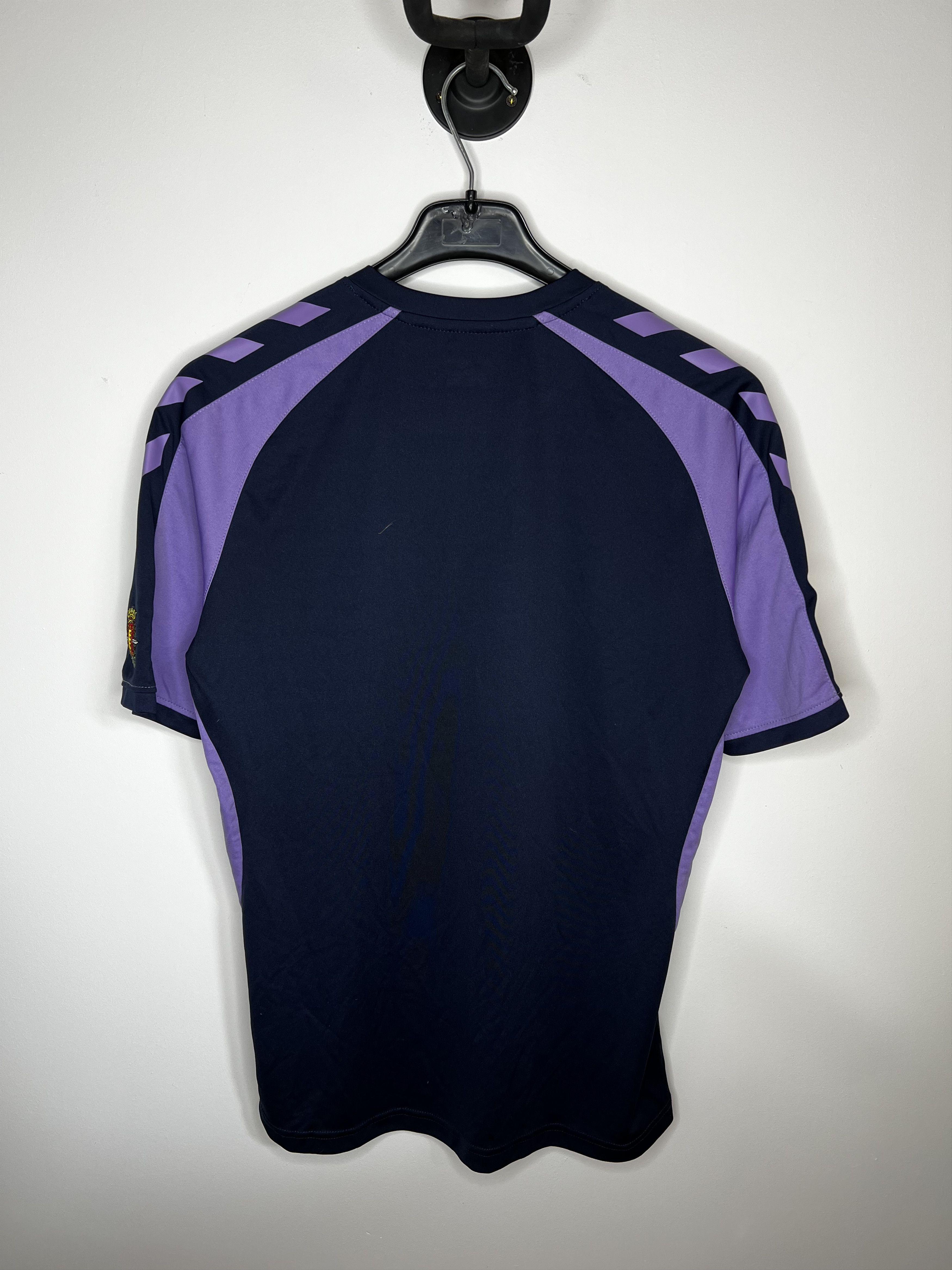Hummel REAL VALLADOLID 2018 2019 AWAY FOOTBALL SHIRT SOCCER JERSEY Size US S / EU 44-46 / 1 - 2 Thumbnail