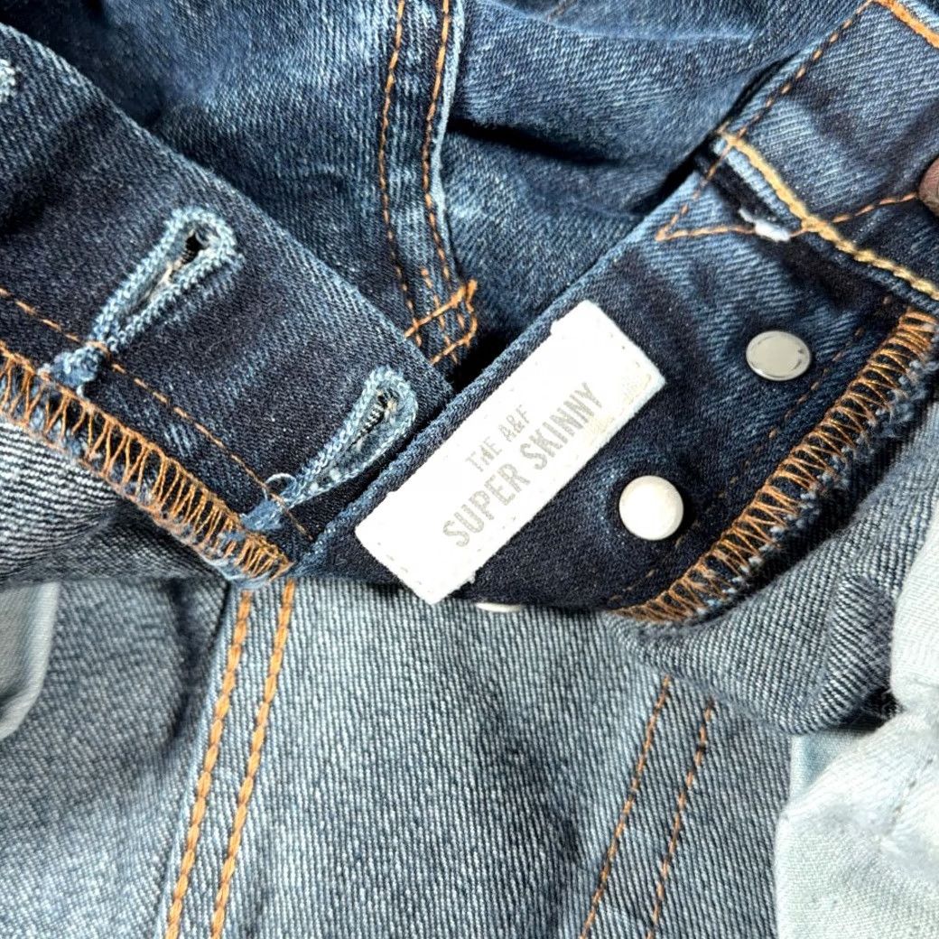 Abercrombie & Fitch Abercrombie & Fitch Jeans Mens 33x32 Blue Dark Wash Denim Button Fly Super Skinny Size US 33 - 6 Thumbnail