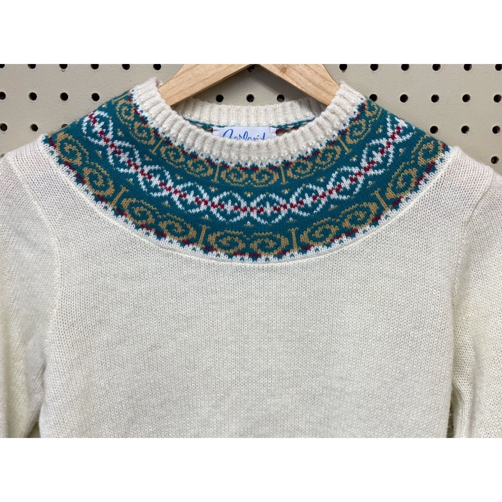 Vintage VINTAGE Cream Garland Acrylic Long Sleeve Crew Neck Sweater Women's S Size S / US 4 / IT 40 - 3 Thumbnail