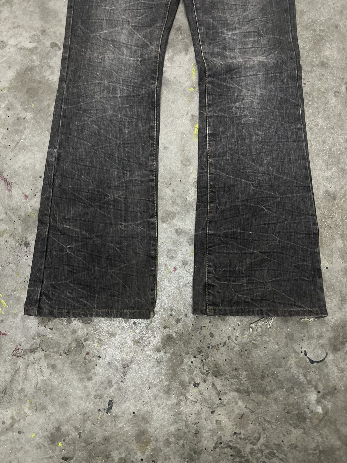 Japanese Brand × Vintage FLARED🔥UNKNOWN DISTRESSED DENIM PANT Size US 33 - 3 Thumbnail