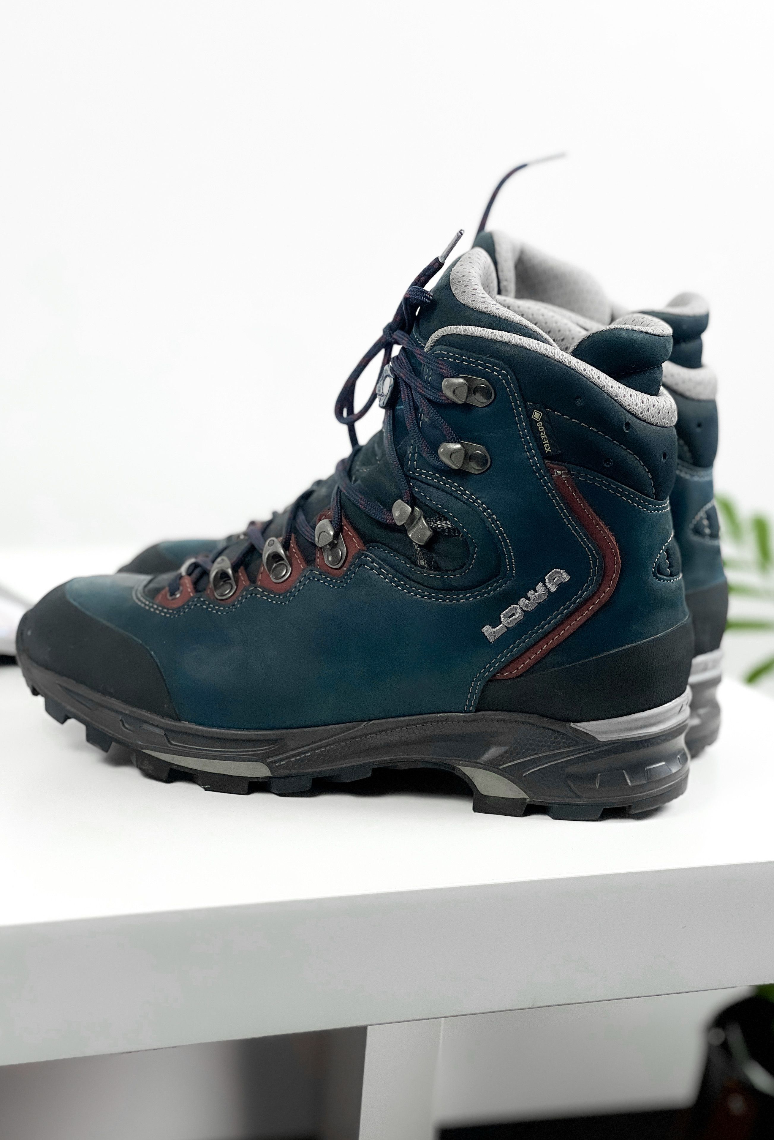 LOWA LOWA GORE-TEX Boots Size US 9.5 / IT 39.5 - 3 Thumbnail