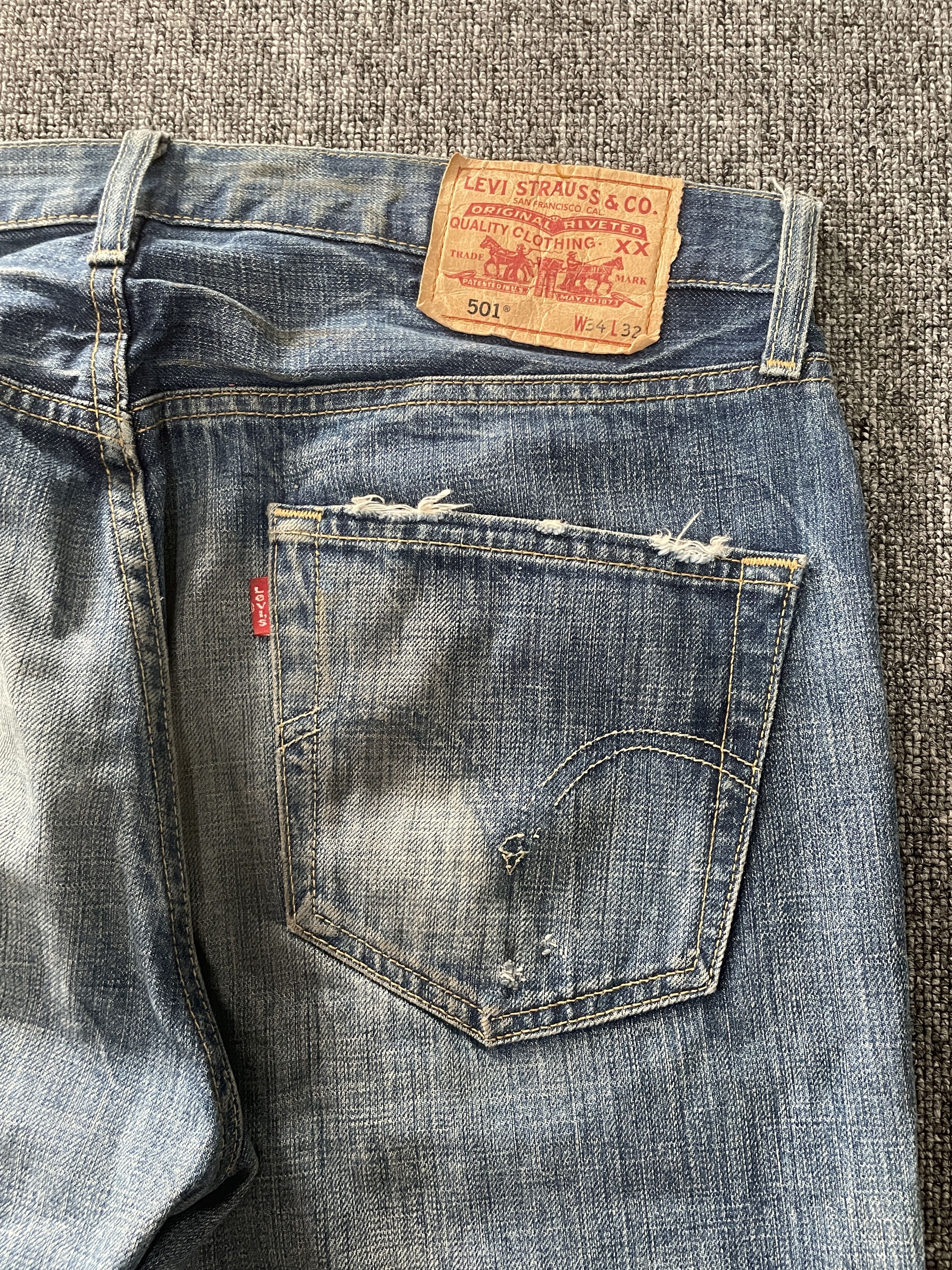 Levi's 00s Levis 501 Jeans W34 Distressed Faded Button Fly Denim Size US 34 / EU 50 - 11 Thumbnail