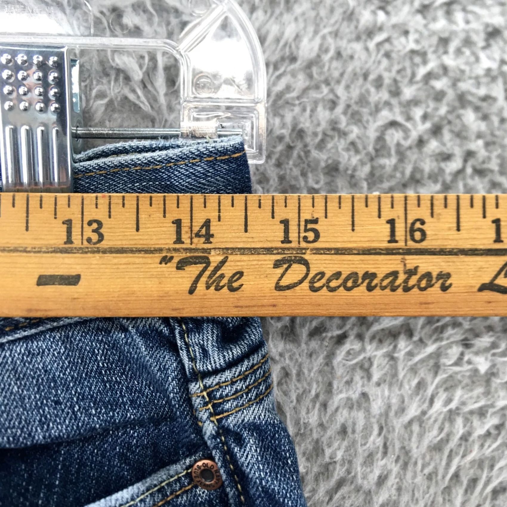 Old Navy Old Navy Jeans Womens 29x24.5 Blue Denim Zip Fly Straight Low Waist Straight Jeans Womens Blue Denim Zip Fly 29x24.5 Regular Modern Classic Mens? Size 29" - 5 Thumbnail