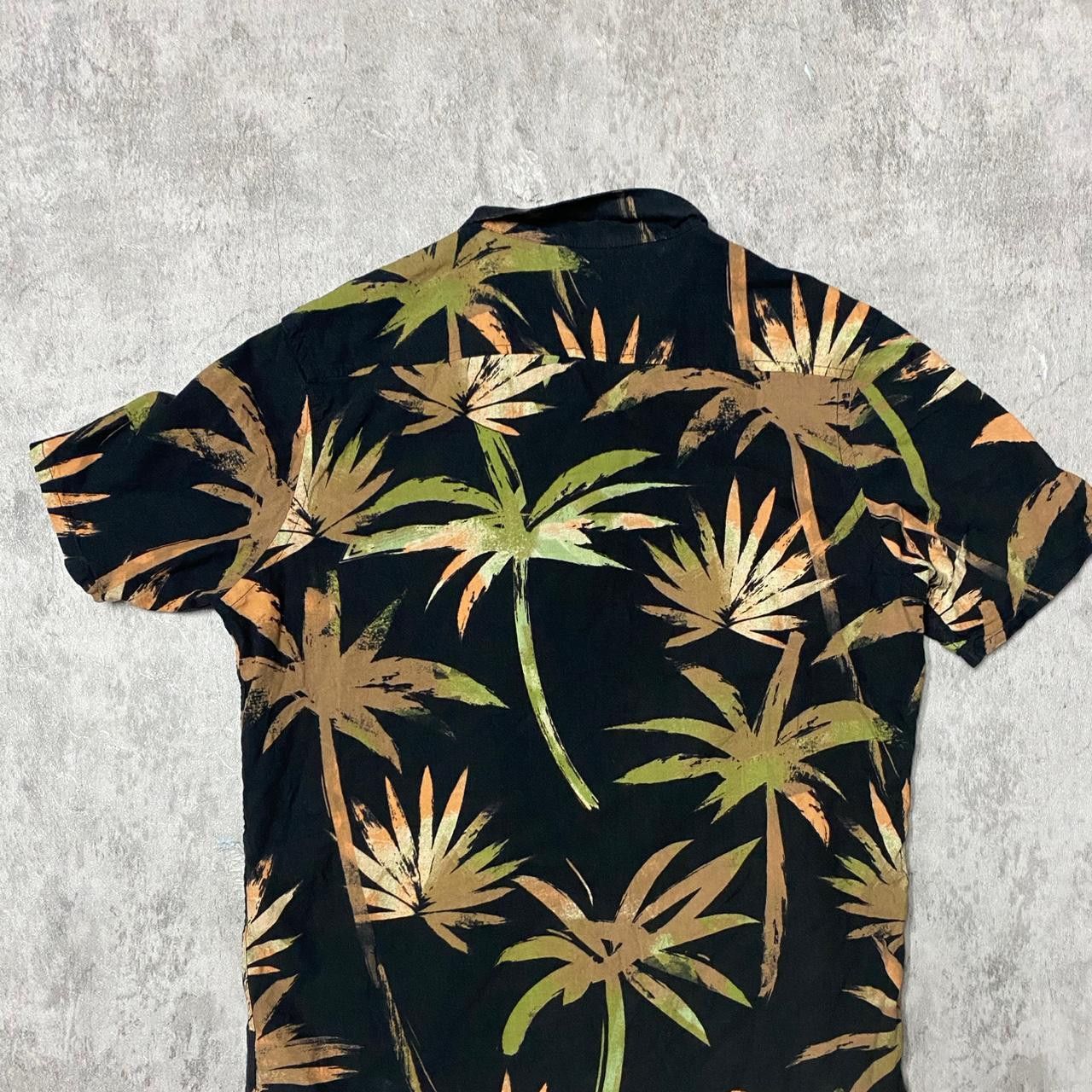 Other Tu Man black and multi-coloured tropical shirt Size US M / EU 48-50 / 2 - 4 Thumbnail
