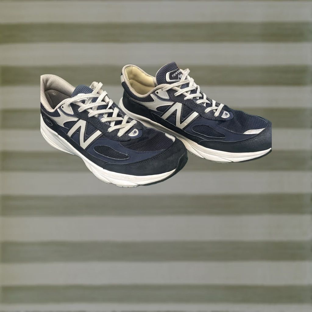 New Balance New Balance 990 v6 M990NV6 Made in USA Navy Suede Sneaker Men 12.5 US 2023 Size US 12 / EU 45 - 1 Thumbnail