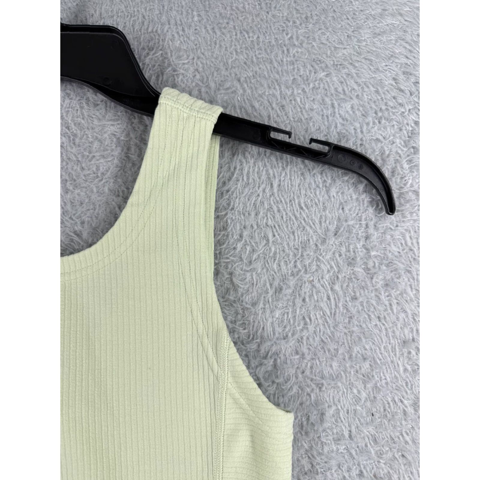 Lululemon Lululemon Shirt Women Cropped Tank Top Green Ribbed Softstreme Polyester 2 W1EDF Size XS / US 0-2 / IT 36-38 - 2 Thumbnail