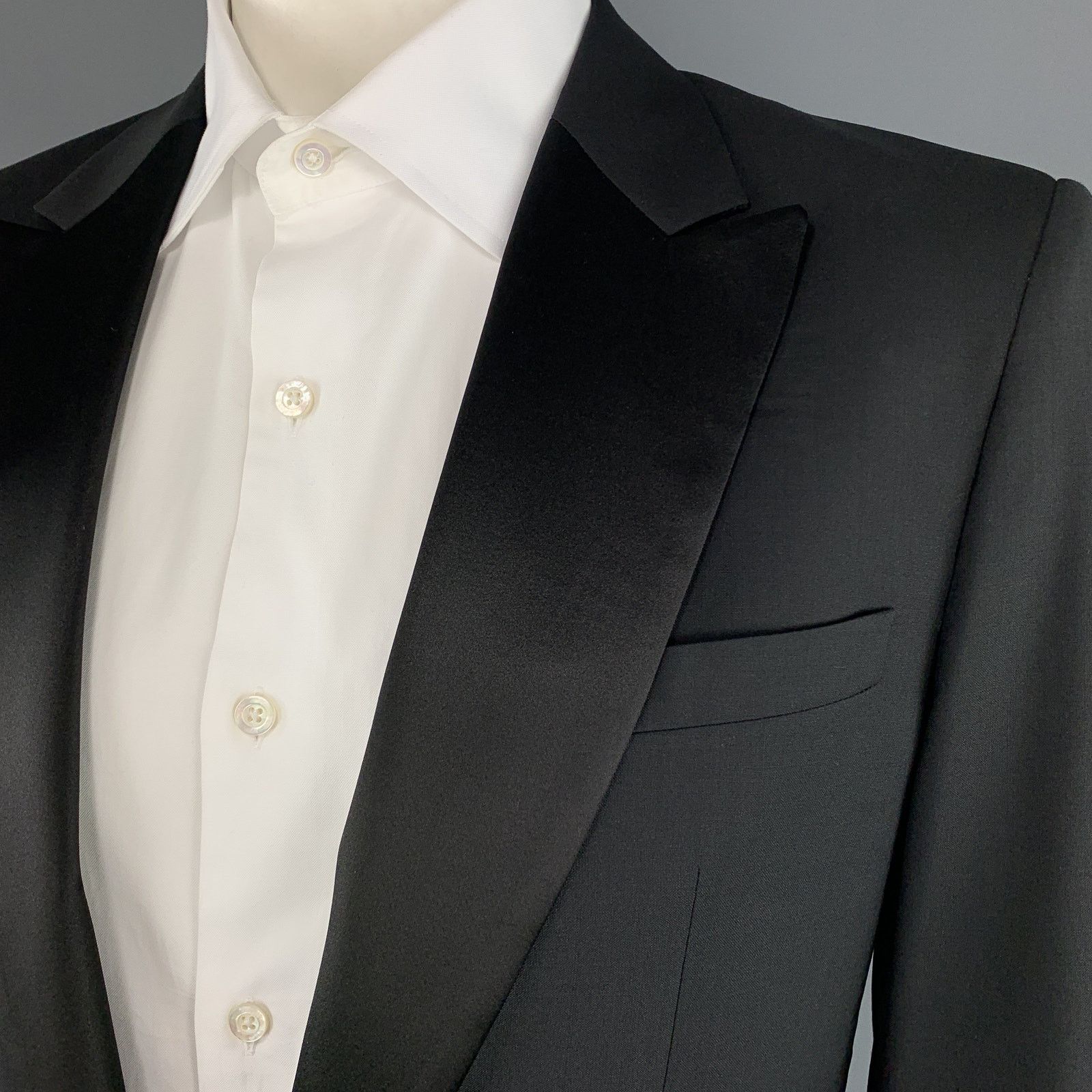 Viktor & Rolf VIKTOR & ROLF 40 Black Wool Satin Peak Lapel Tuxedo Jacket Size 40R - 3 Thumbnail