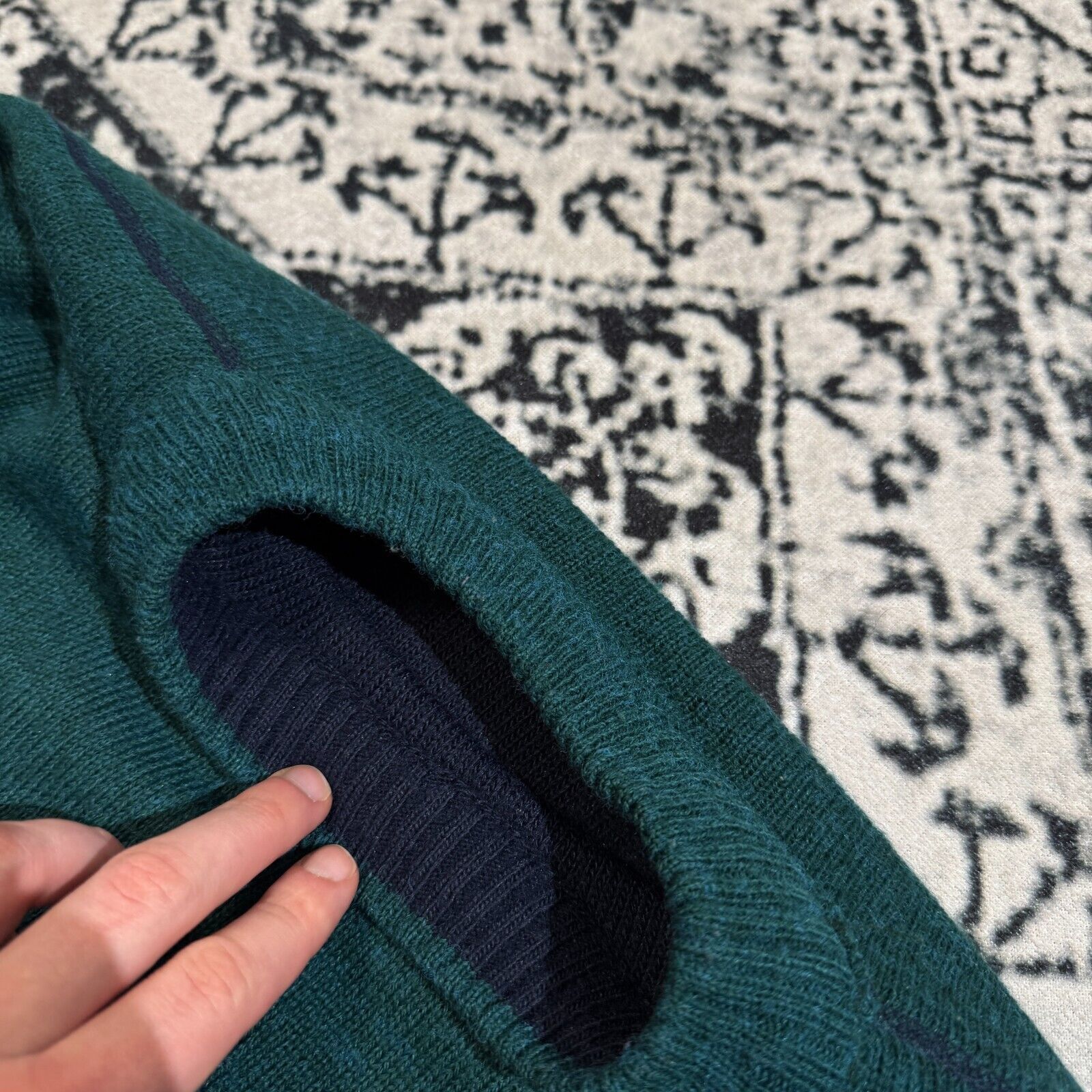 Vintage Vintage Unisex Green Wool Sweater Size S Boho Grunge Smart Size US S / EU 44-46 / 1 - 7 Thumbnail