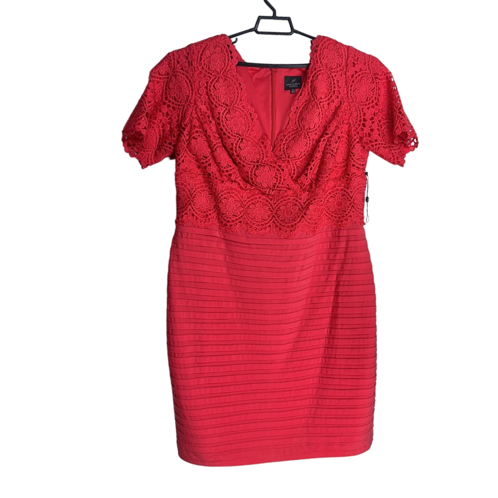 Adrianna Papell Adrianna Papell Coral Lace Crochet & Pleated V Neck Dress 16 Size XXL / US 16-18 / IT 52-54 - 1 Thumbnail