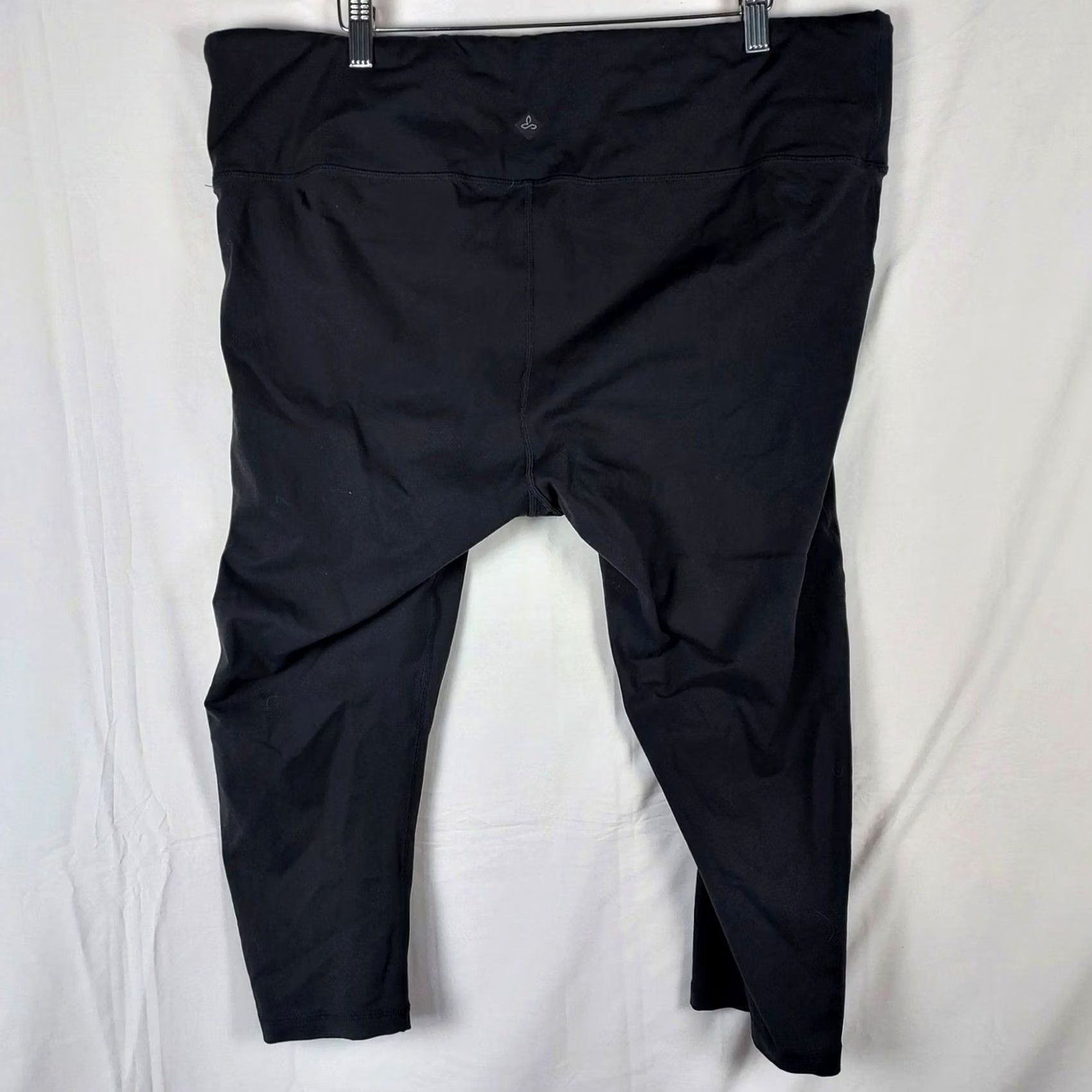 Prana prAna Cropped Leggings Womens 3X Black Yoga Capri Workout Pants Size 40" / US 18 - 2 Thumbnail
