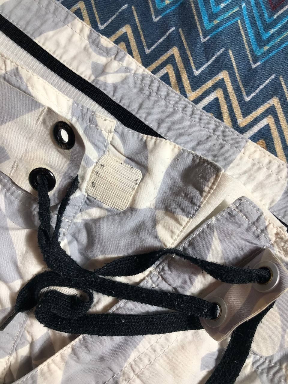 Nike × Vintage Vintage Nke Y2K Swimming Surf Shorts Size 33 Size US 33 - 5 Thumbnail