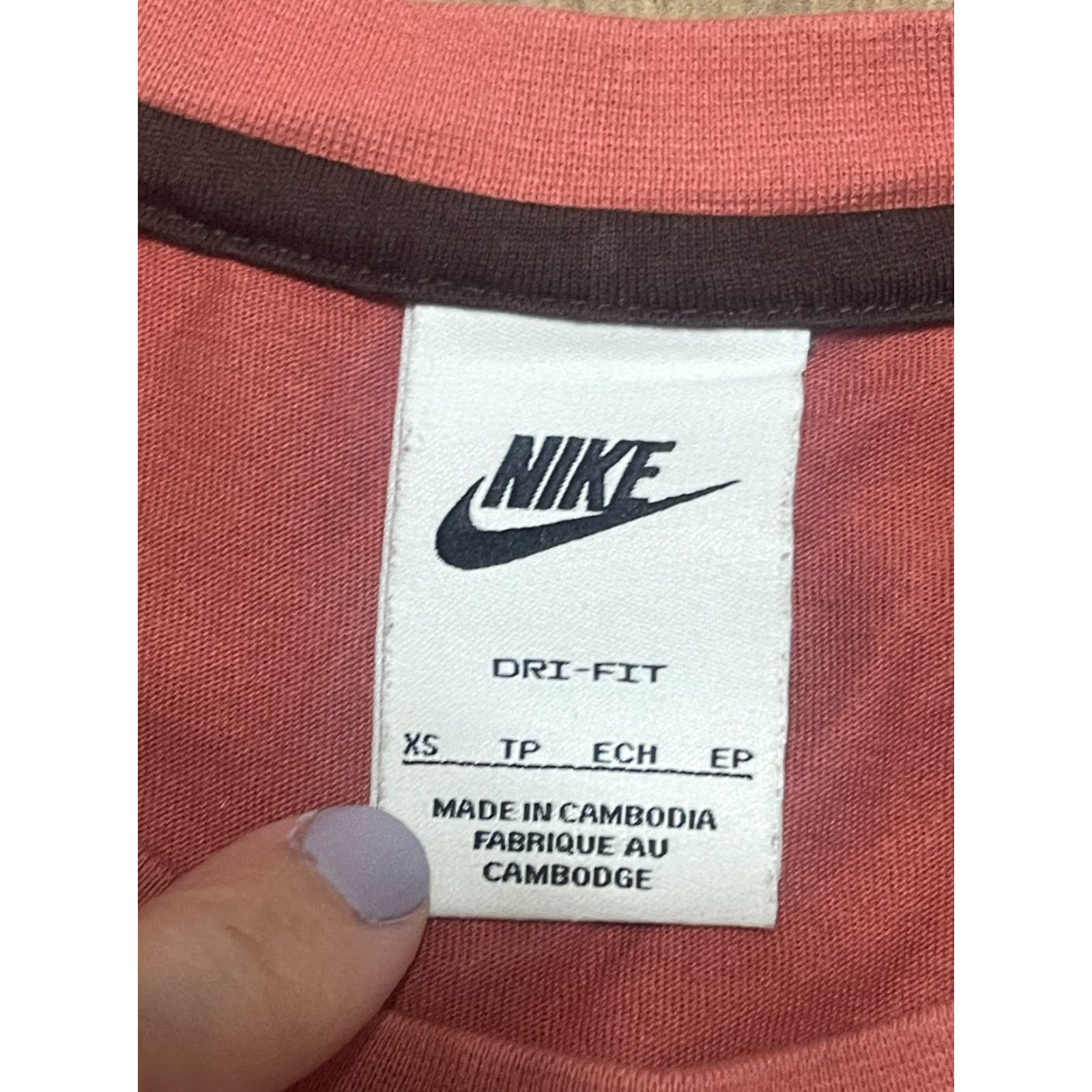 Nike Nike Shirt Mens XS Red Short Sleeve Logo Print Dri Fit T-Shirt Size US XS / EU 42 / 0 - 4 Thumbnail
