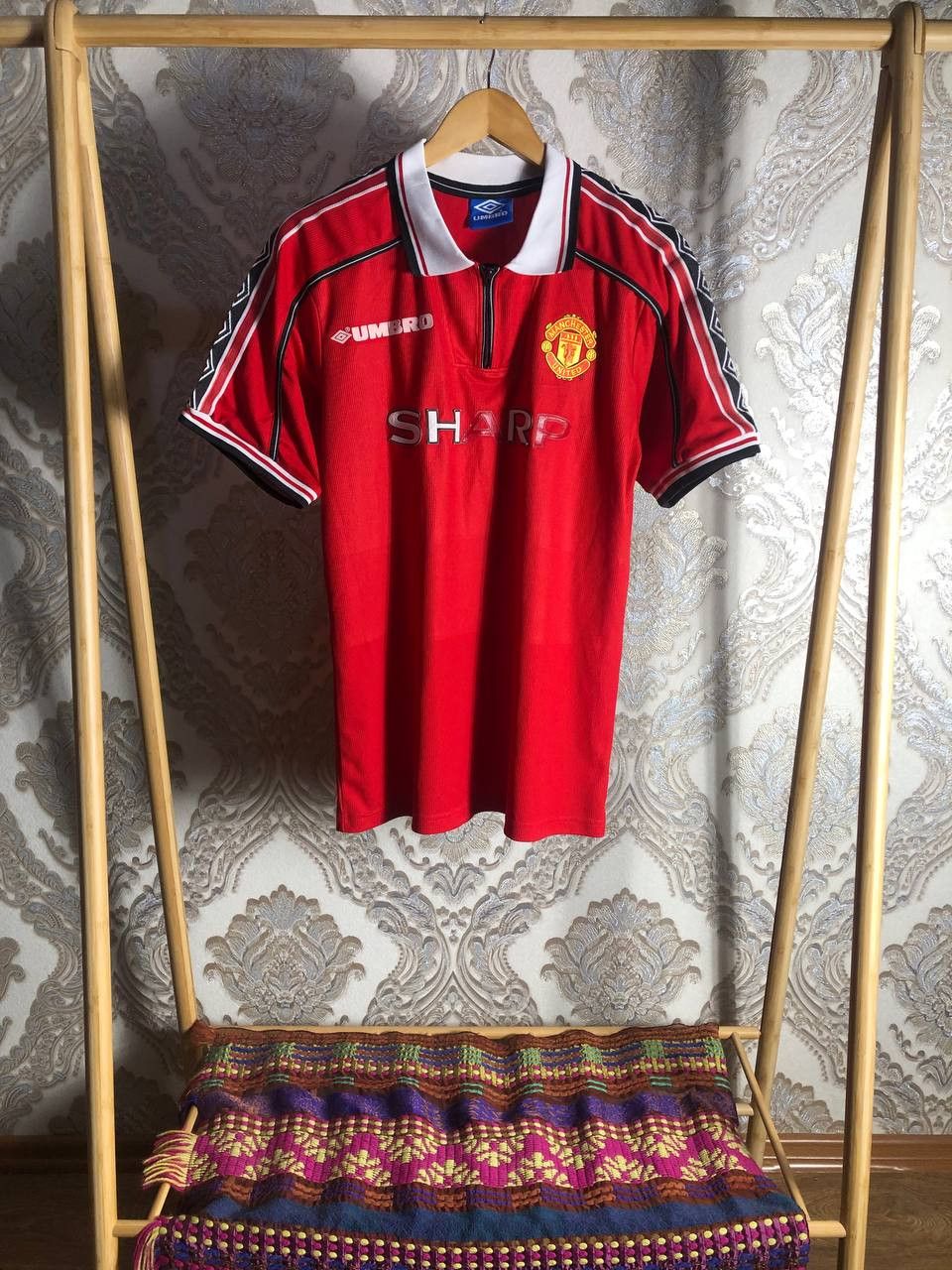 Umbro Vintage Umbro FC Manchester United England Soccer Jersey 90s Size US L / EU 52-54 / 3 - 1 Thumbnail