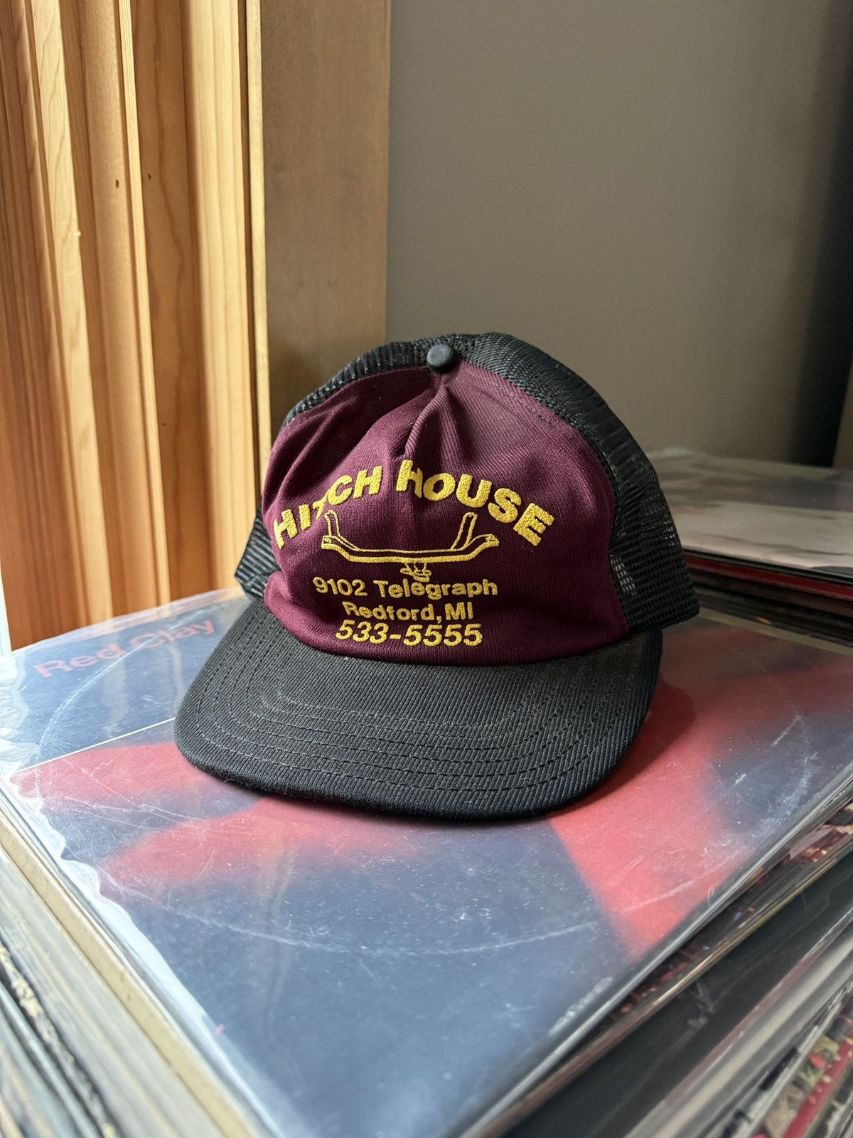Vintage Vintage 80s Hitch House Snapback Mesh Trucker Hat Size ONE SIZE - 1 Thumbnail