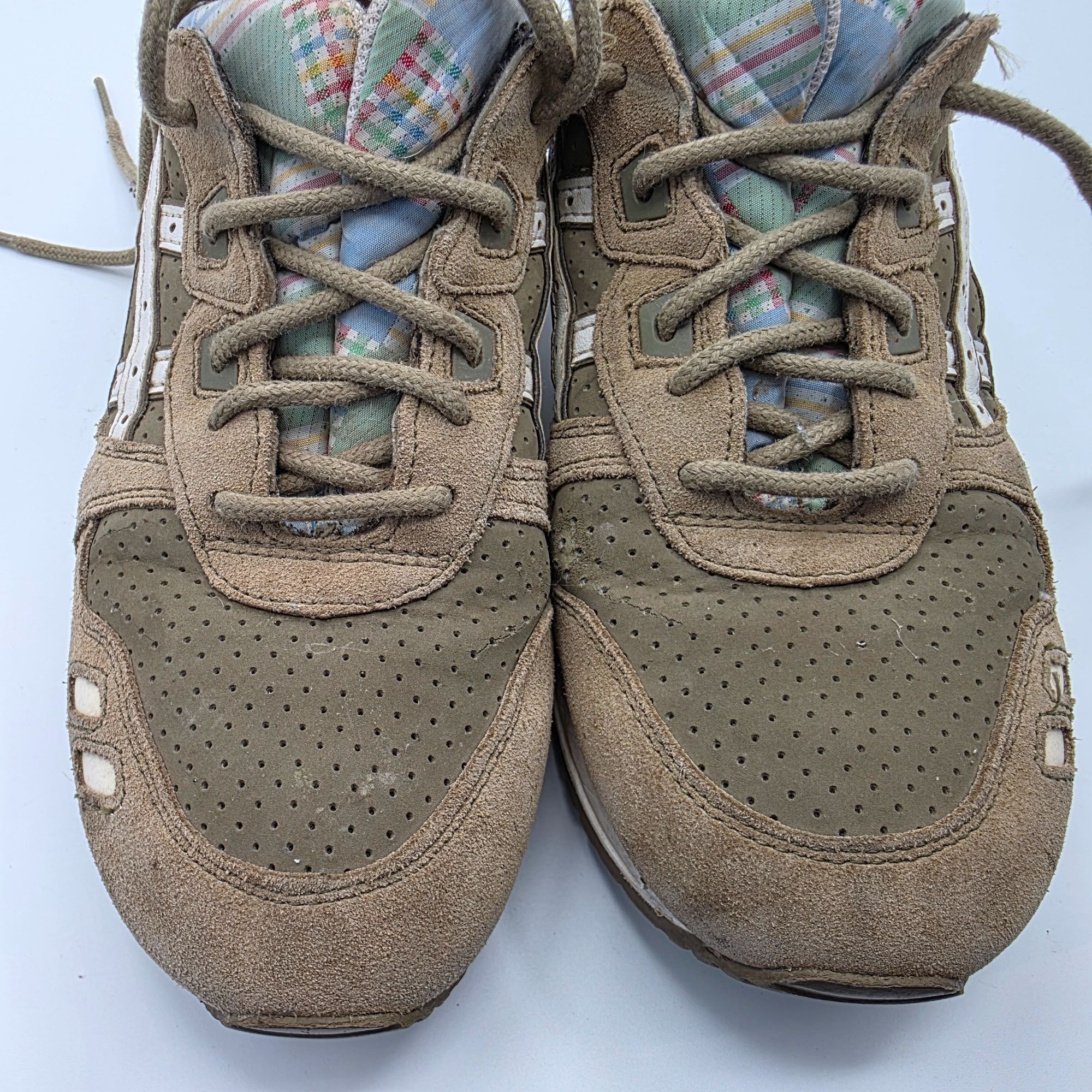 Asics Asics Gel Lyte III Womens Size 7 Light Olive White Sneaker S Size US 7 / IT 37 - 10 Thumbnail