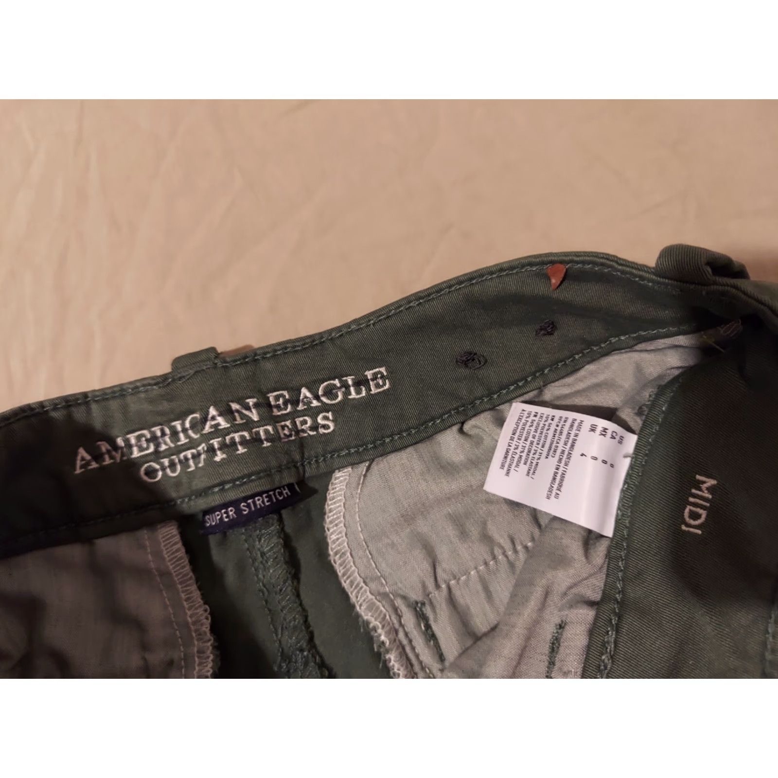 American Eagle Outfitters American Eagle Outfitters Shorts Size 0 Cotton Chino Green Flat Front Button Casual Summer Spring Womens Size 25" / US 0 / IT 36 - 3 Thumbnail