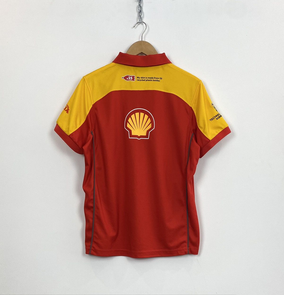 Designer Shell Petroleum Gas Polo Shirt Ferrari Scuderia Partner Size US L / EU 52-54 / 3 - 10 Thumbnail