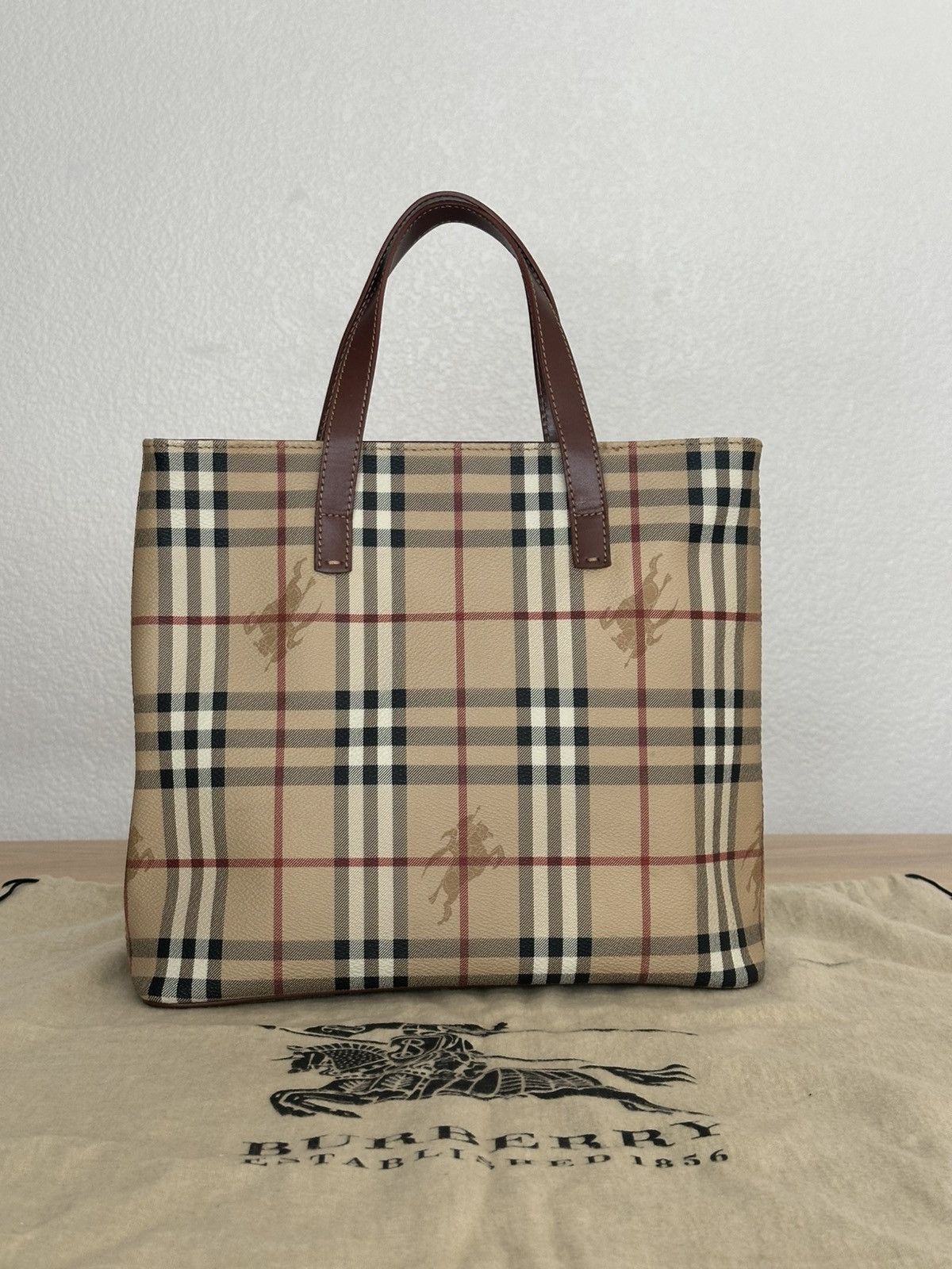 Burberry Burberry tote bag with dustbag Size ONE SIZE - 1 Thumbnail