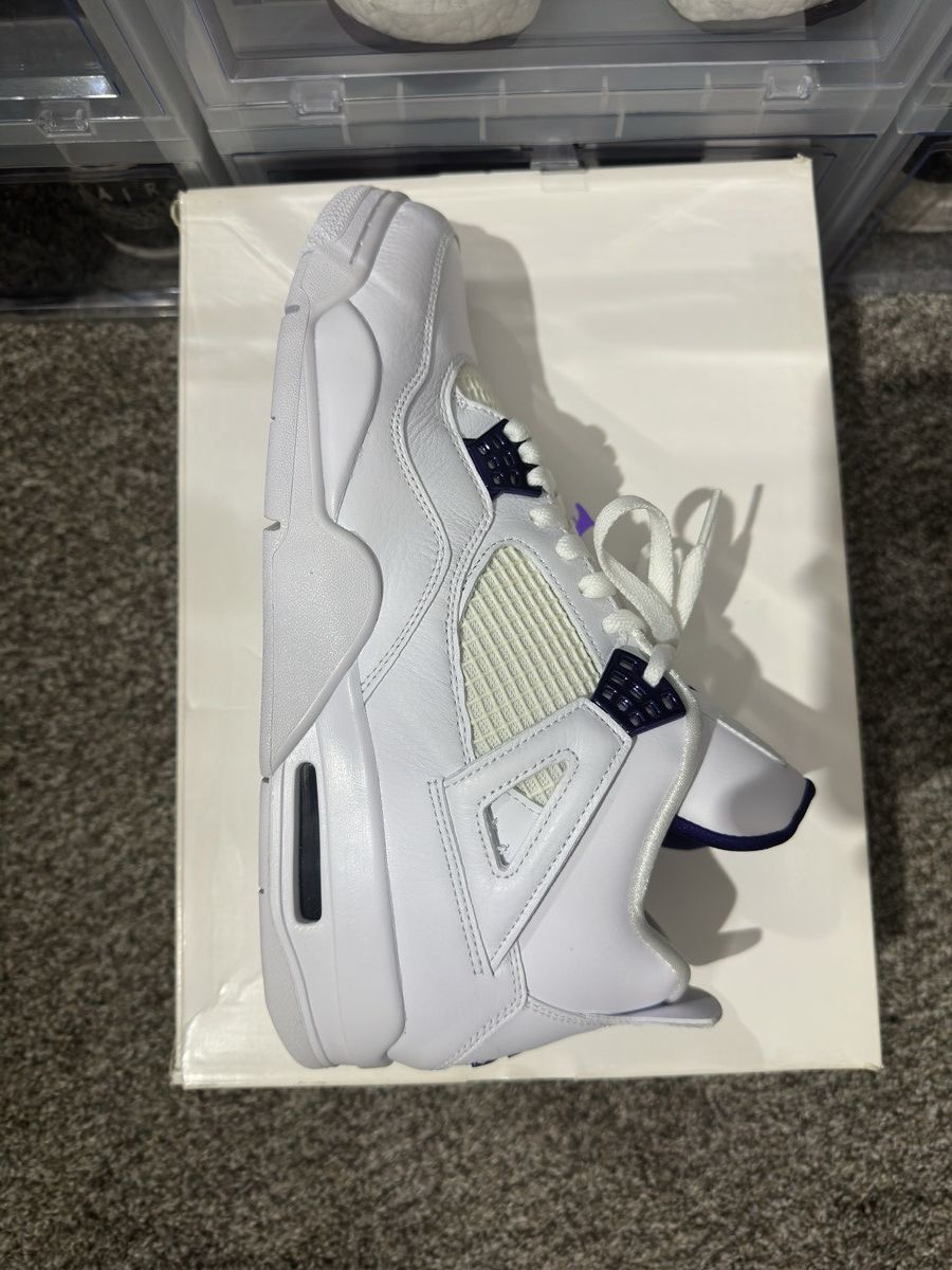 Jordan Brand Air Jordan Retro 4 Metallic Purple 11.5 Size US 11.5 / EU 44-45 - 2 Thumbnail