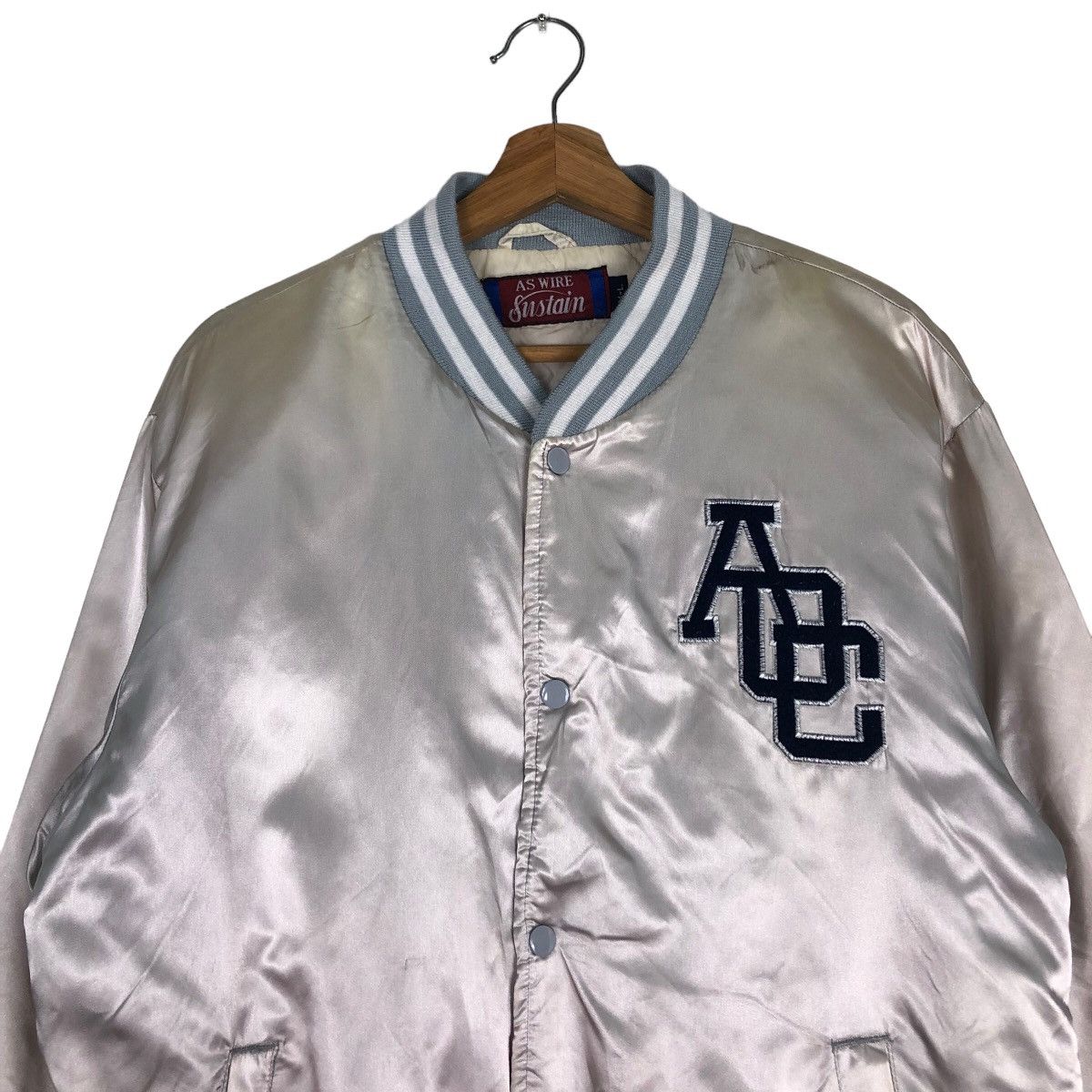 Japanese Brand 🔥Vtg Satin Bomber Jacket Chicago Big Logo Spell Out Size US L / EU 52-54 / 3 - 3 Thumbnail