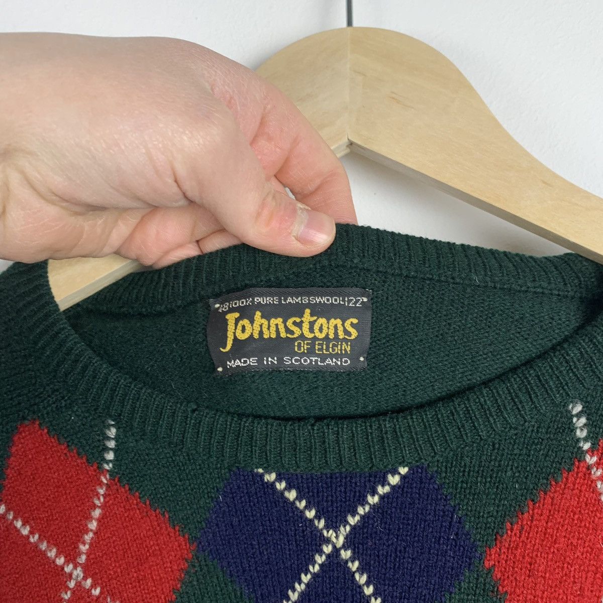 Johnstons Of Elgin Johnstons of Elgin Wool Sweater Green Vintage Mens Size M Size US M / EU 48-50 / 2 - 8 Thumbnail