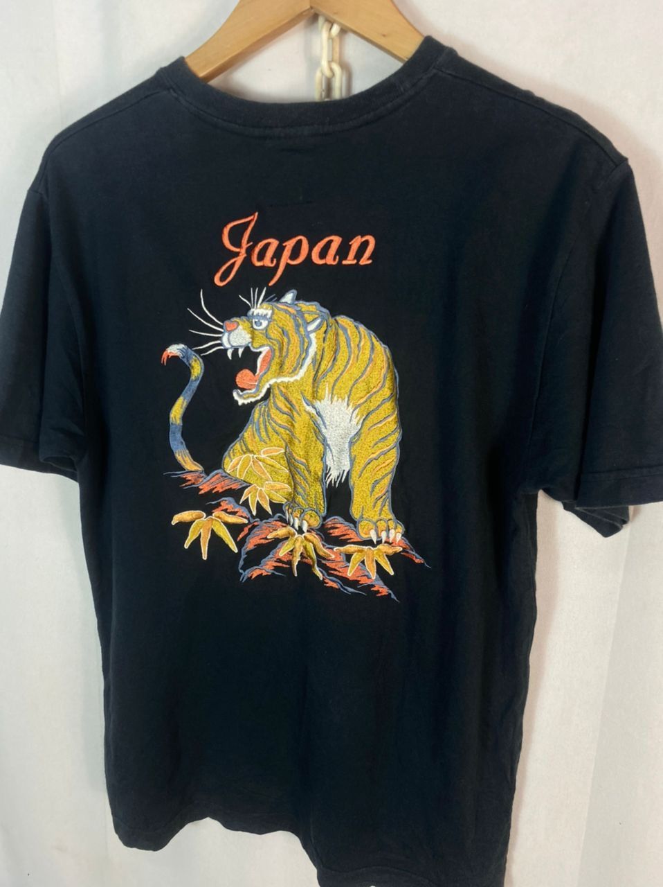 Japanese Brand Embroidered tiger backhit tshirt by Japanese feeling Size US M / EU 48-50 / 2 - 1 Thumbnail