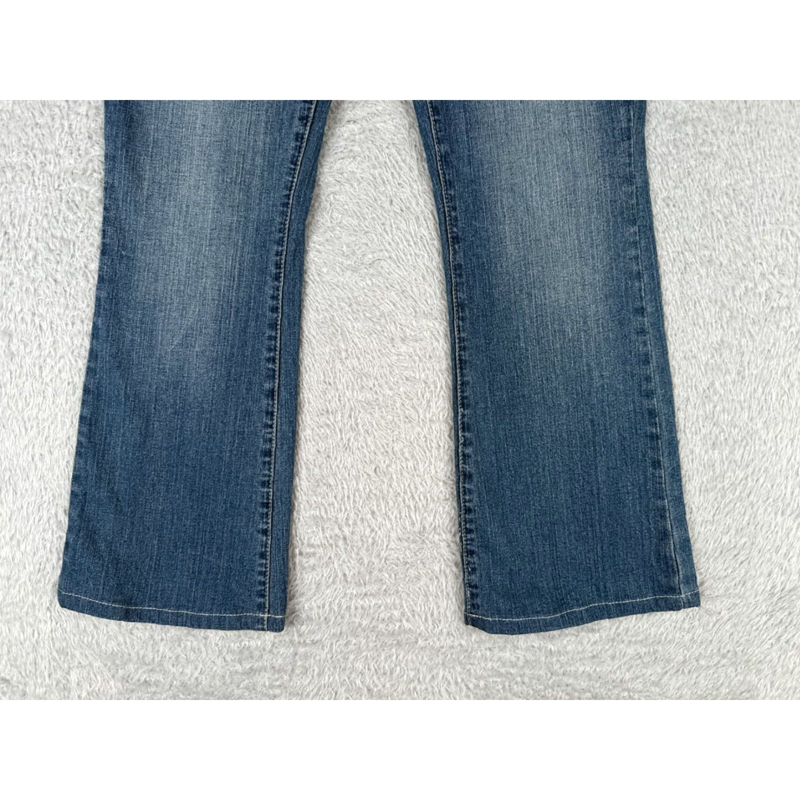 Denime Vintage Tru Luxe Womens Flared Jeans 4 Blue Denim Mid Rise Cotton Embellished 27x27 Size 27" / US 4 / IT 40 - 2 Thumbnail