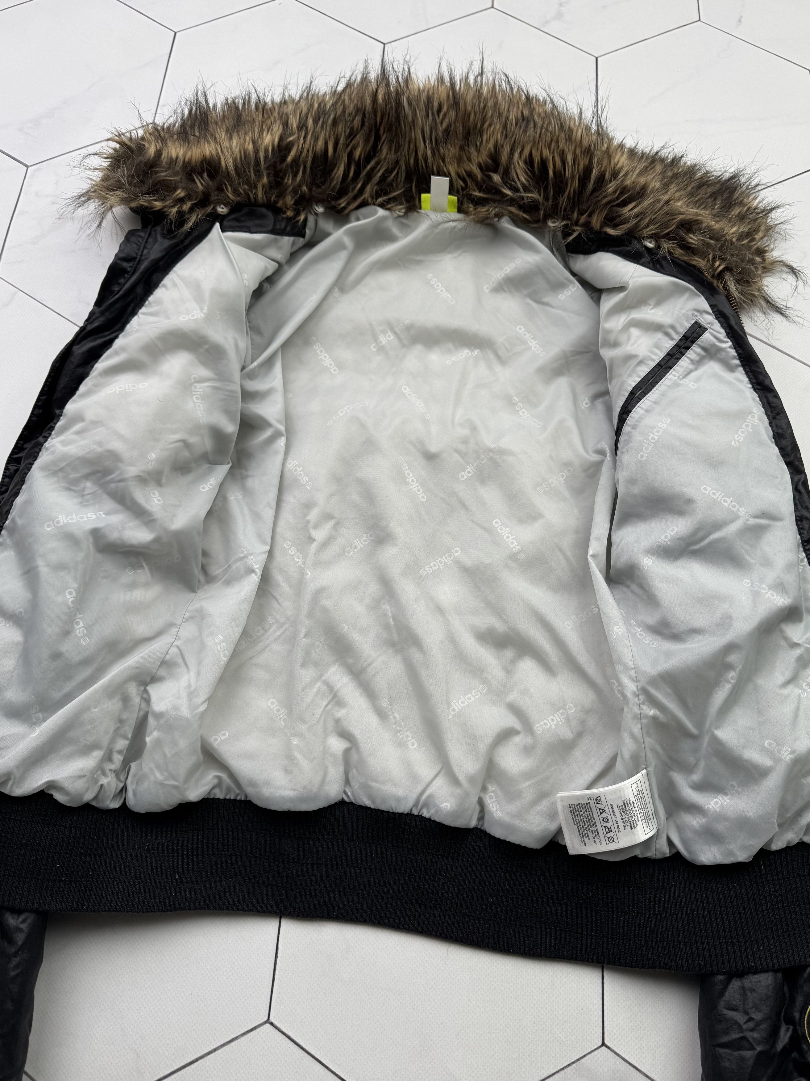 Adidas Adidas Neo Vintage Cropped Jacket With Faux Fur Neck (B203) Size XS / US 0-2 / IT 36-38 - 6 Thumbnail