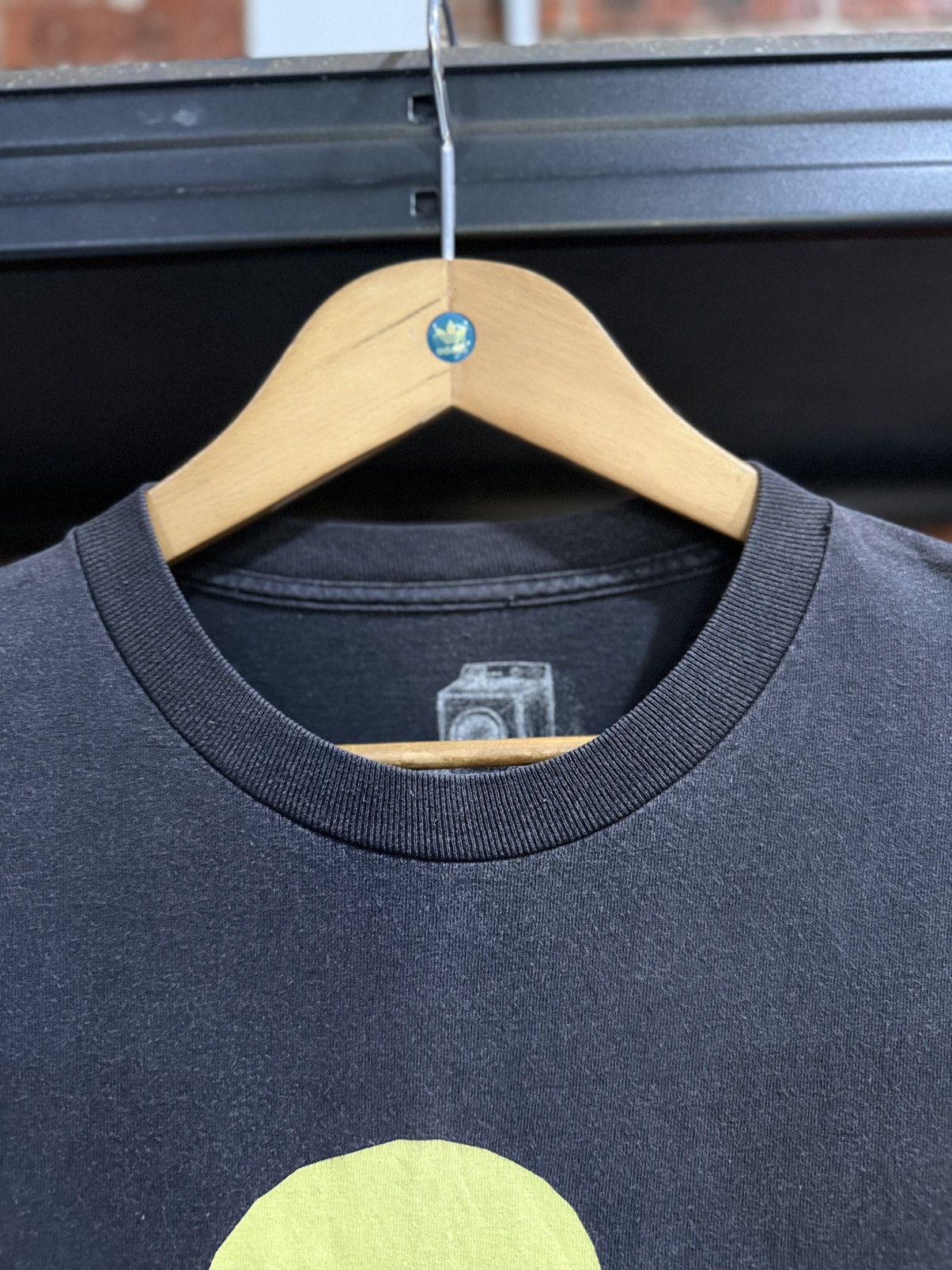 Oakley × Smith Optics × Vintage Thrashed Vintage Smith Optics Streetwear Boy Sun Faded Tee Size US L / EU 52-54 / 3 - 4 Thumbnail