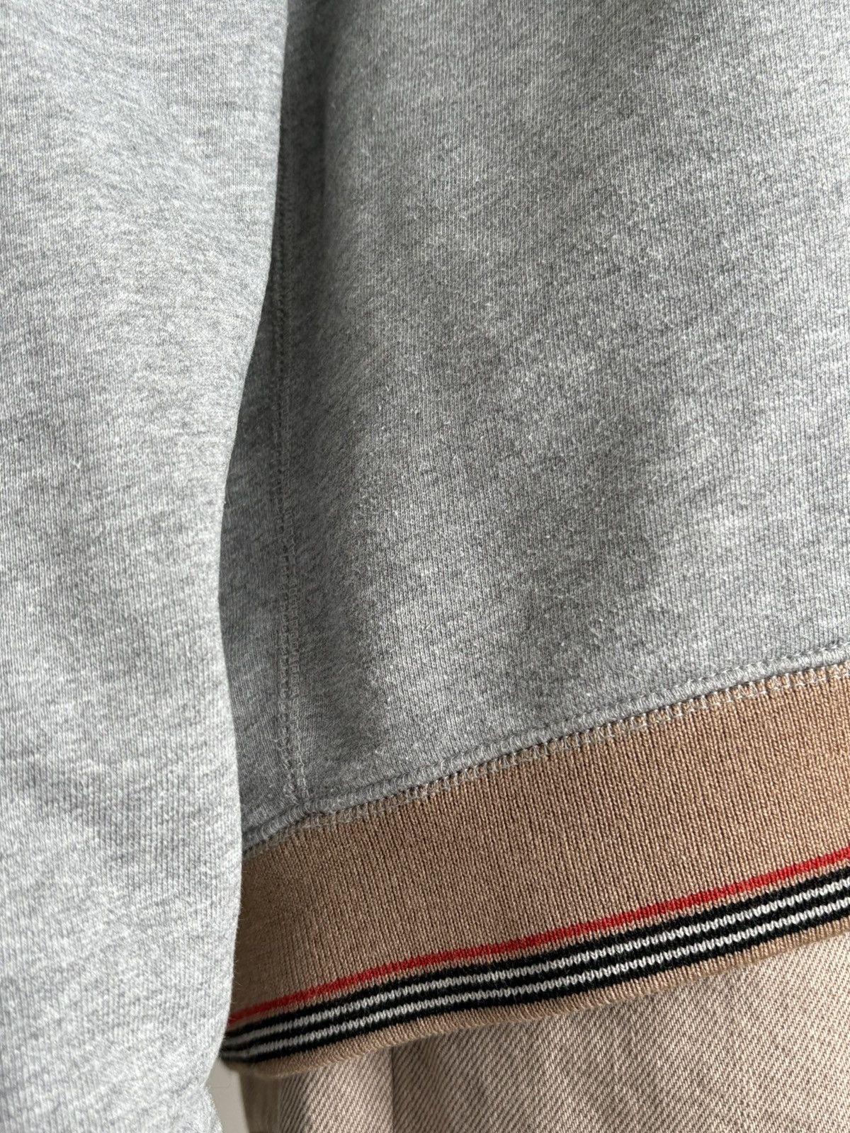 Burberry Burberry Children Embroidery Logo Gray Sweatshirt 14 years Size XS / US 0-2 / IT 36-38 - 5 Thumbnail