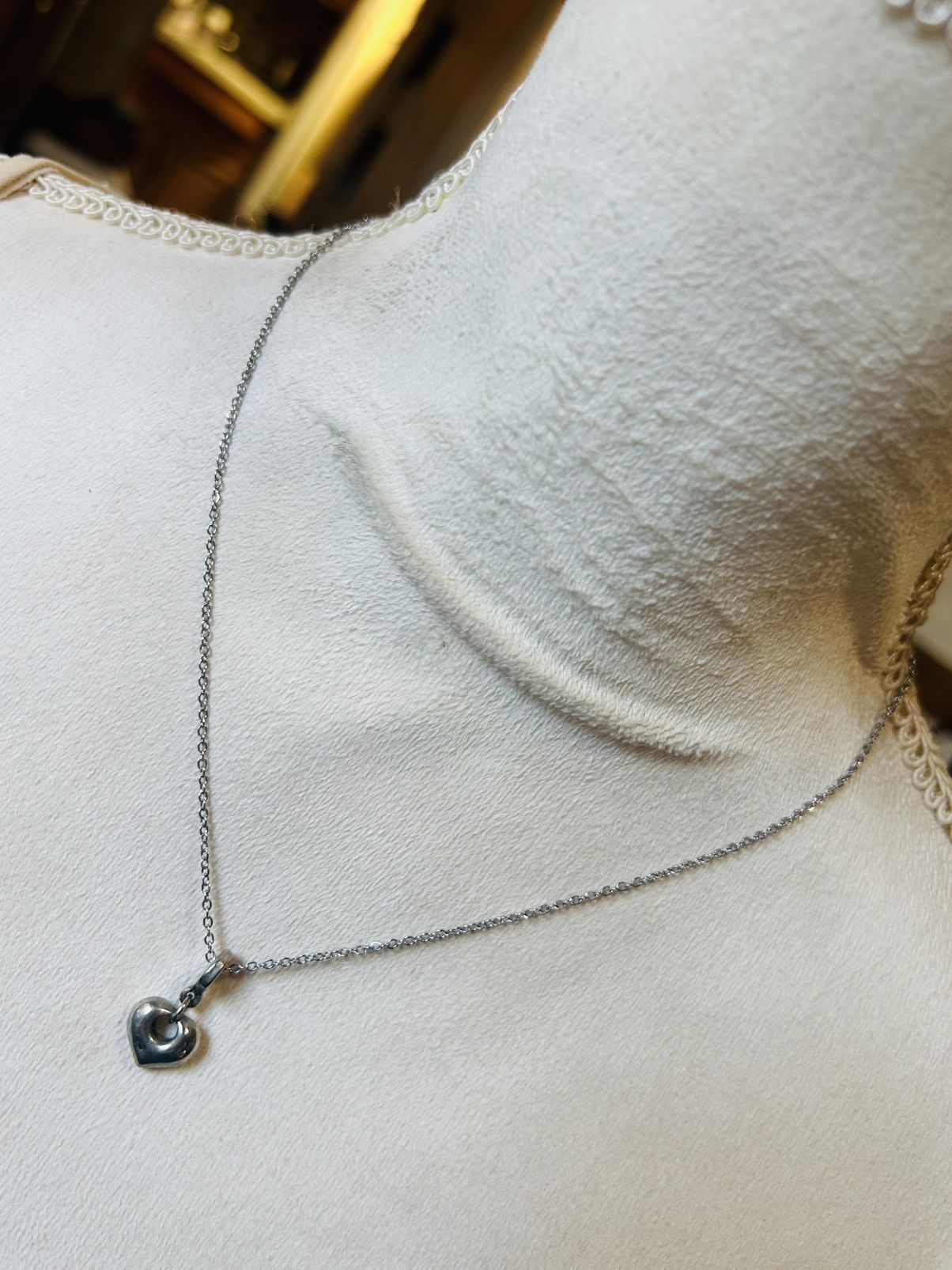 Handmade Handcrafted vintage threader heart pendant on chain necklace Size ONE SIZE - 1 Thumbnail