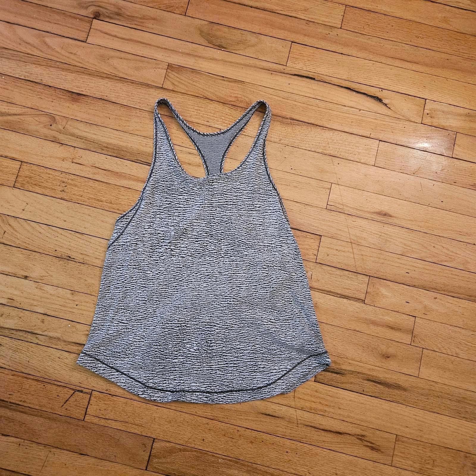 Designer Lululemon Women's Athletic Tank Top - Performance Fit Size M / US 6-8 / IT 42-44 - 1 Thumbnail