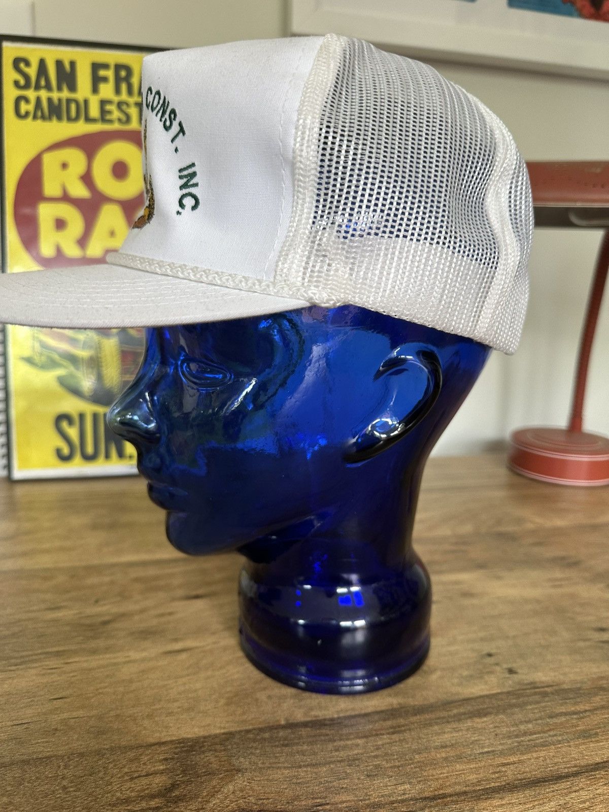 Vintage Vintage Construction Tractor White Snapback Size ONE SIZE - 2 Thumbnail