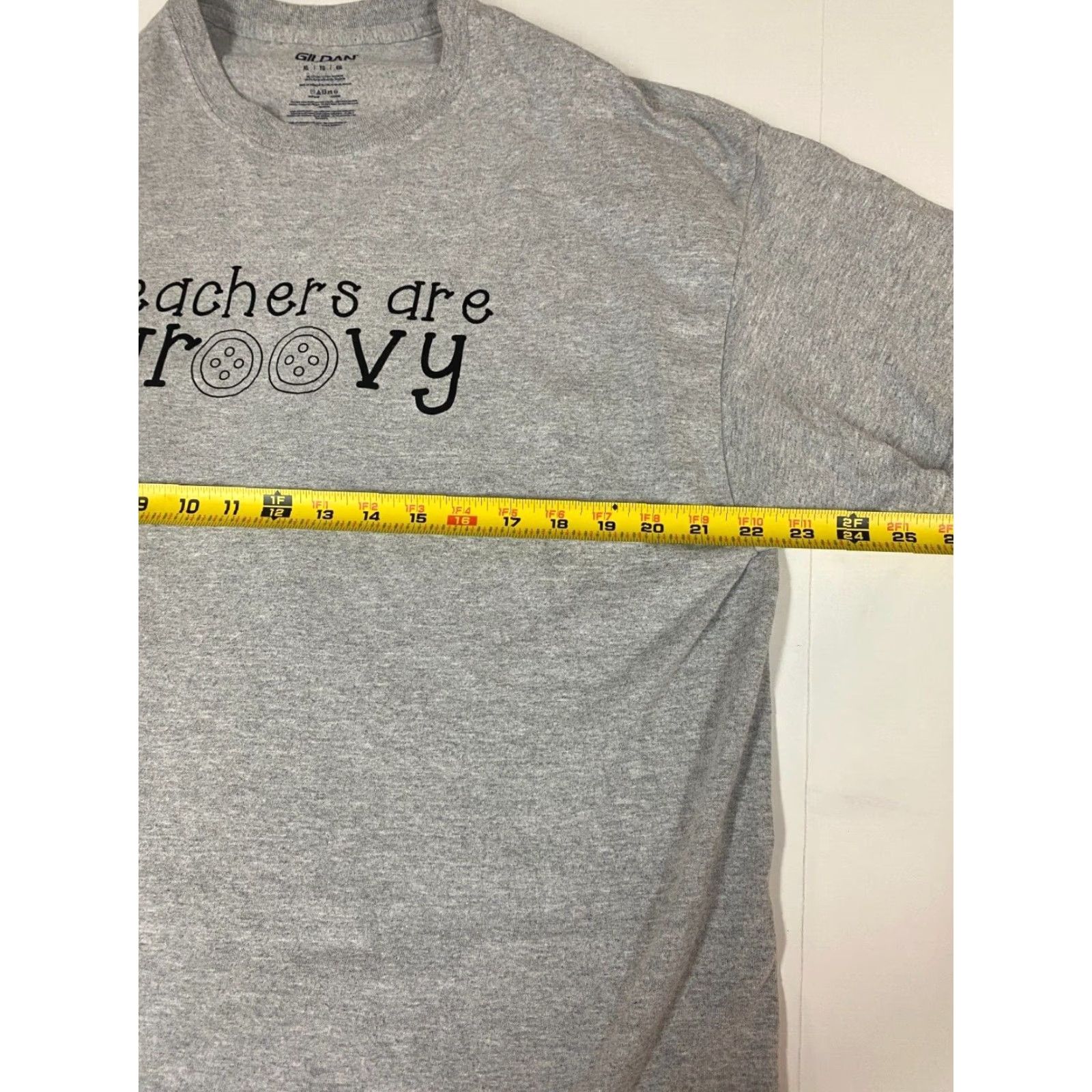 Gildan Gildan Teacher Mens T-Shirt XL Gray Crew Neck Short Sleeve Logo All Seasons Regular Size USA? Size US XL / EU 56 / 4 - 5 Thumbnail