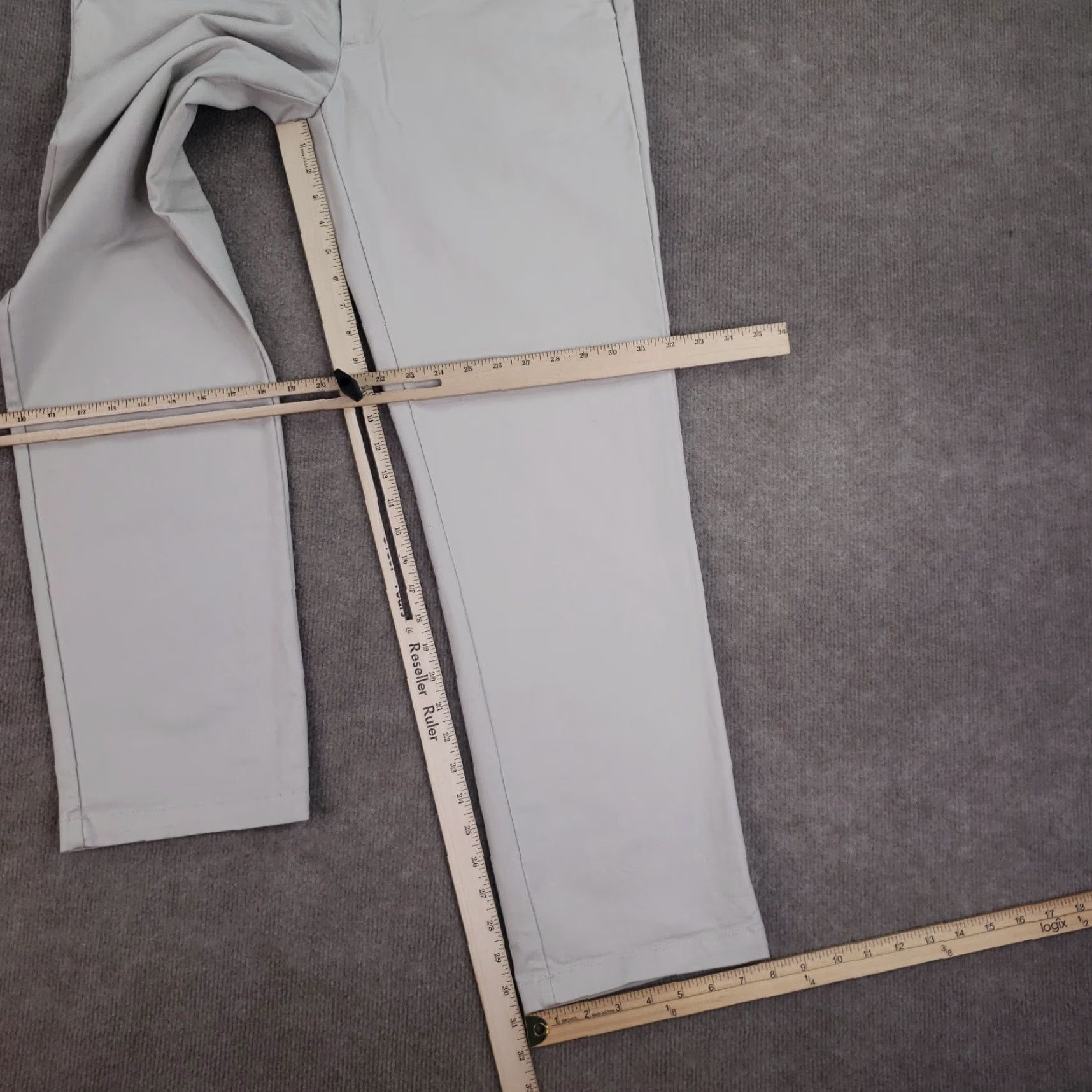 Izod IZOD Men's Beige Chino Straight Leg Pants 33x32 Stretch Casual Preppy Style Size US 33 - 2 Thumbnail