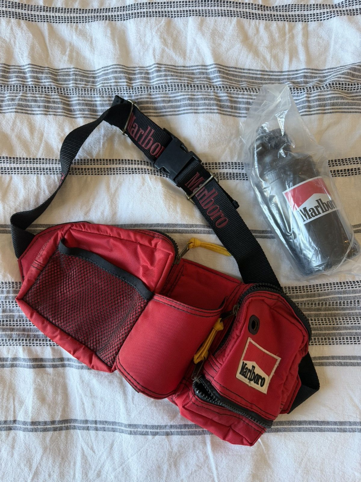 Vintage Deadstock Marlboro fanny pack