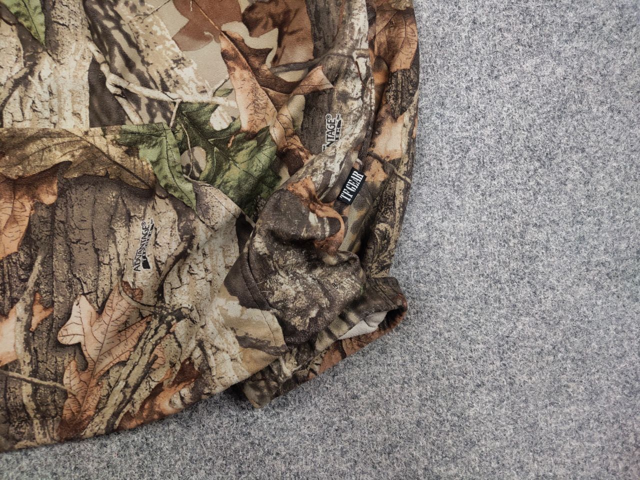 Realtree Vintage Realtree total fishing gear Light Fleece hoodie Y2K Size US L / EU 52-54 / 3 - 7 Thumbnail
